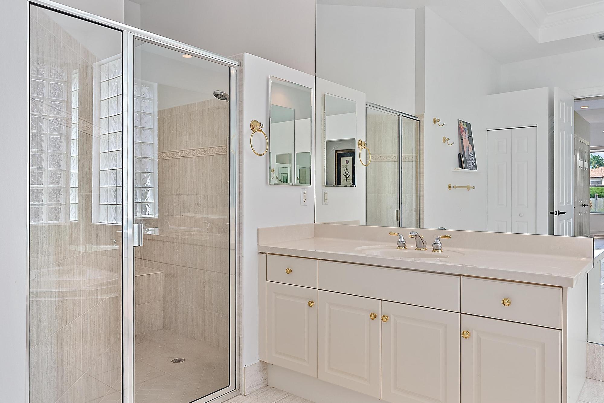 IBIS GOLF AND COUNTRY CLUB - Villagio - Residential