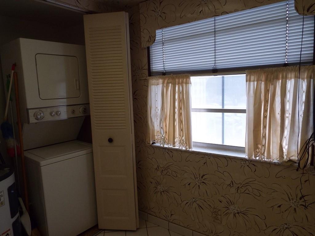 PALM SPRINGS 2 - Residential