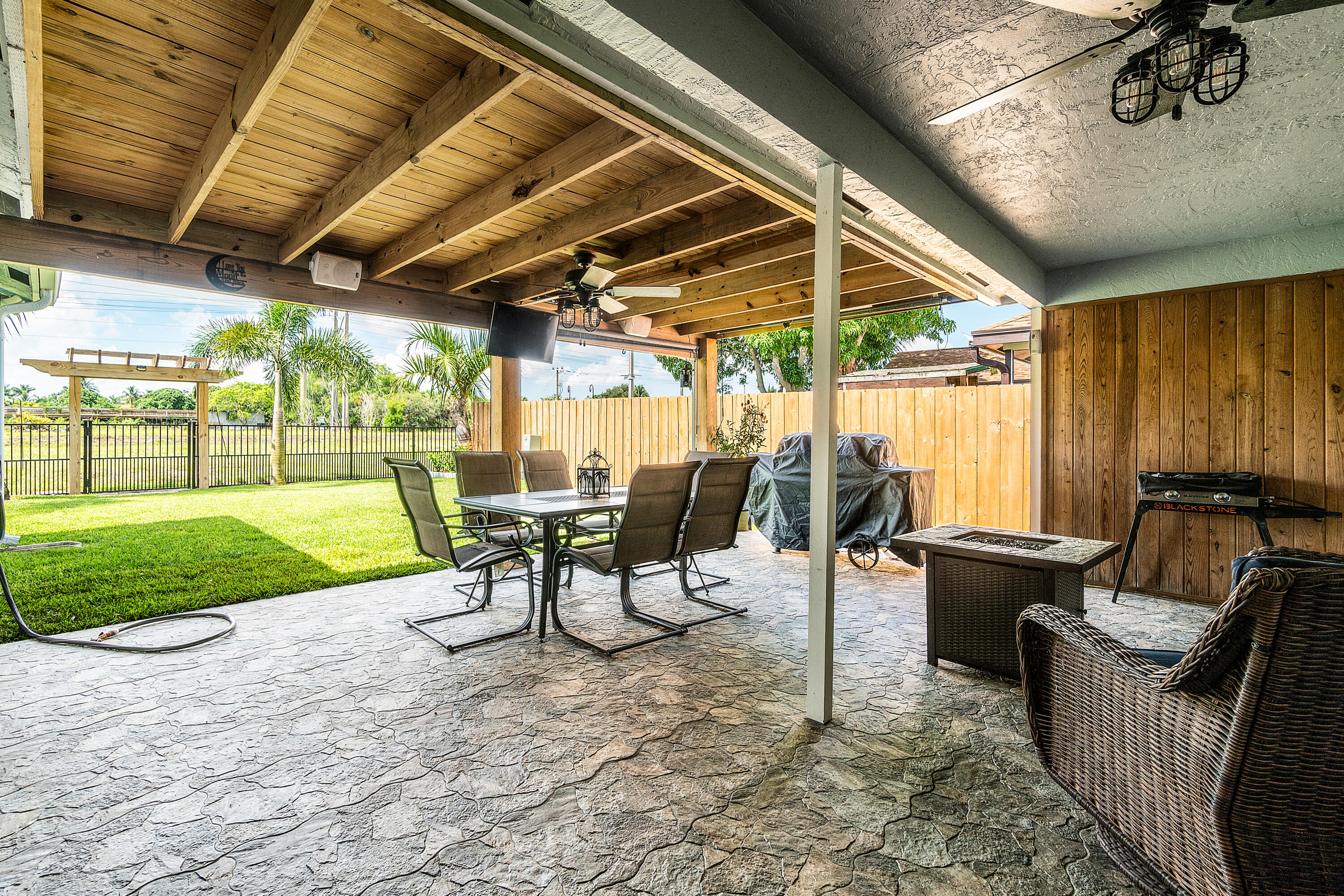 Rainbow Lakes Cinnabar - Residential