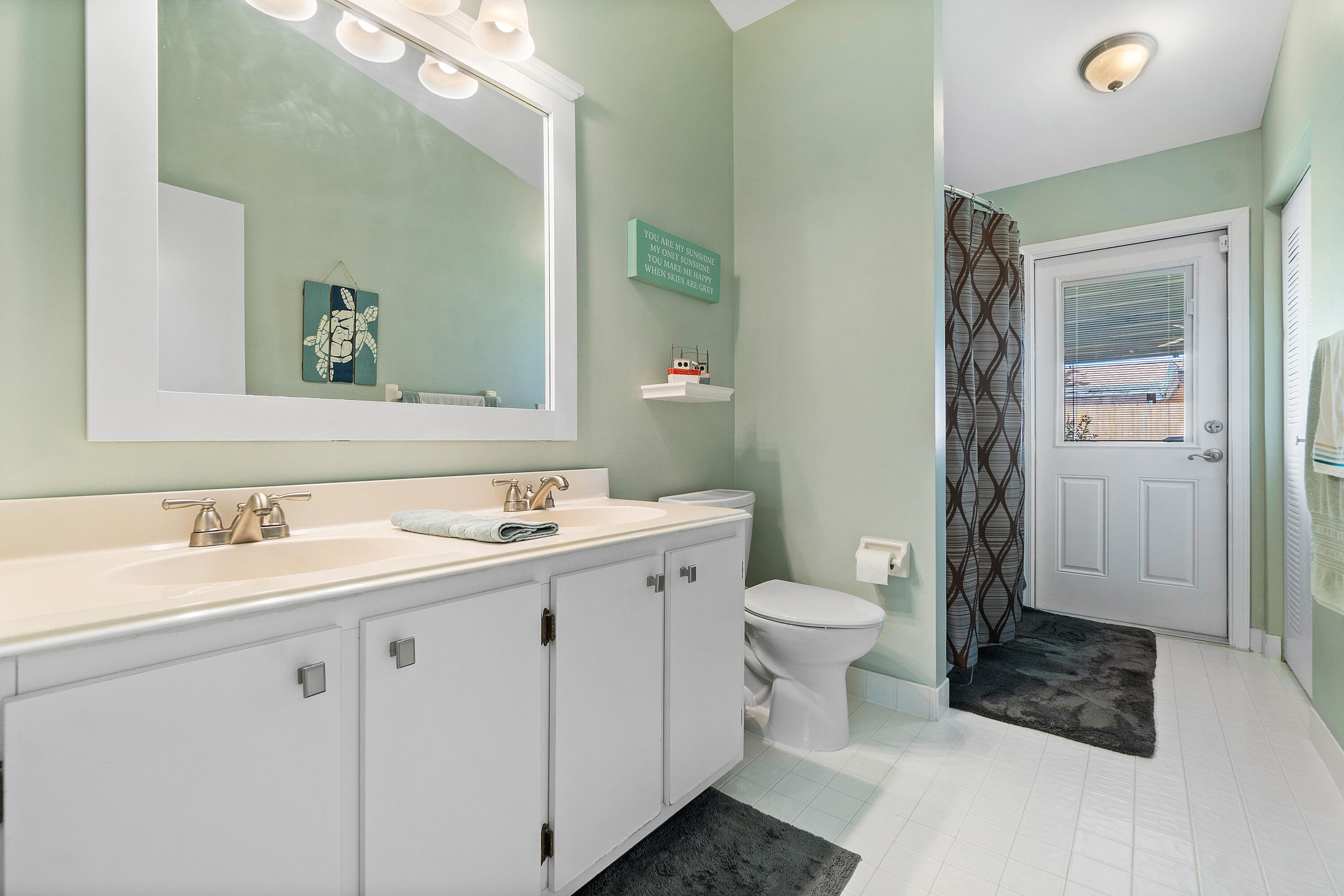 Rainbow Lakes Cinnabar - Residential