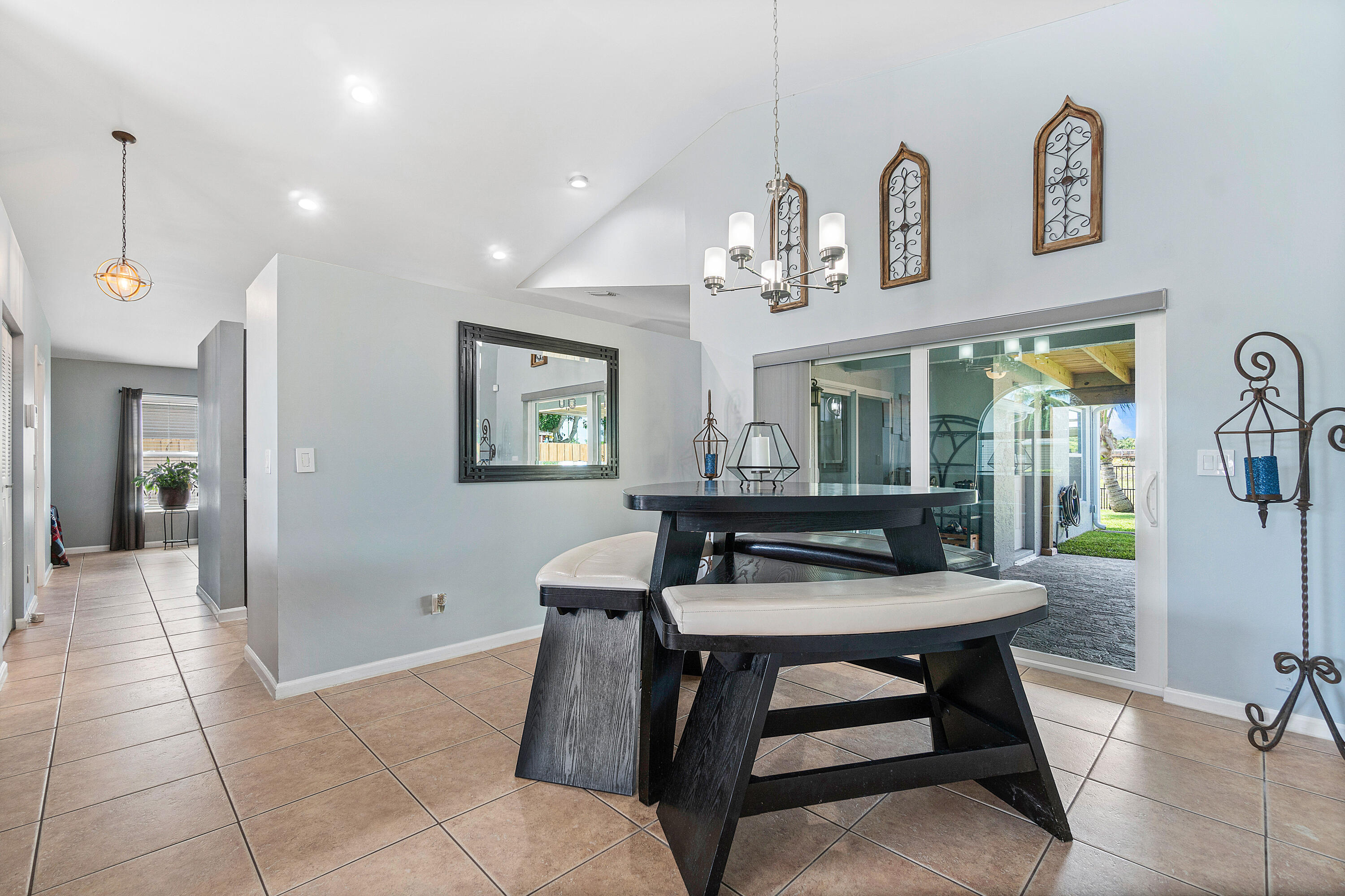 Rainbow Lakes Cinnabar - Residential