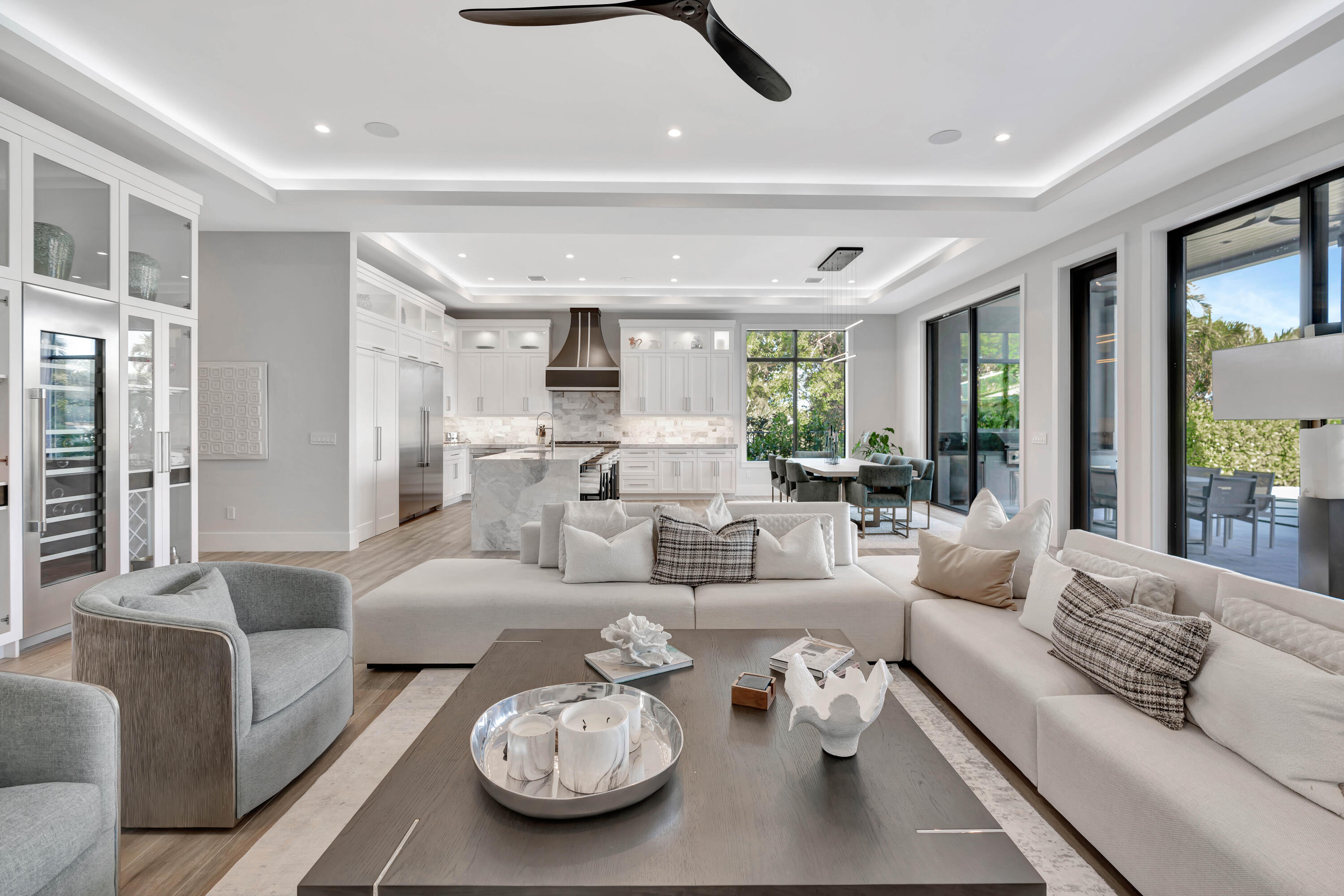 NORTH PALM BEACH VILLAGE OF 6 - Residential