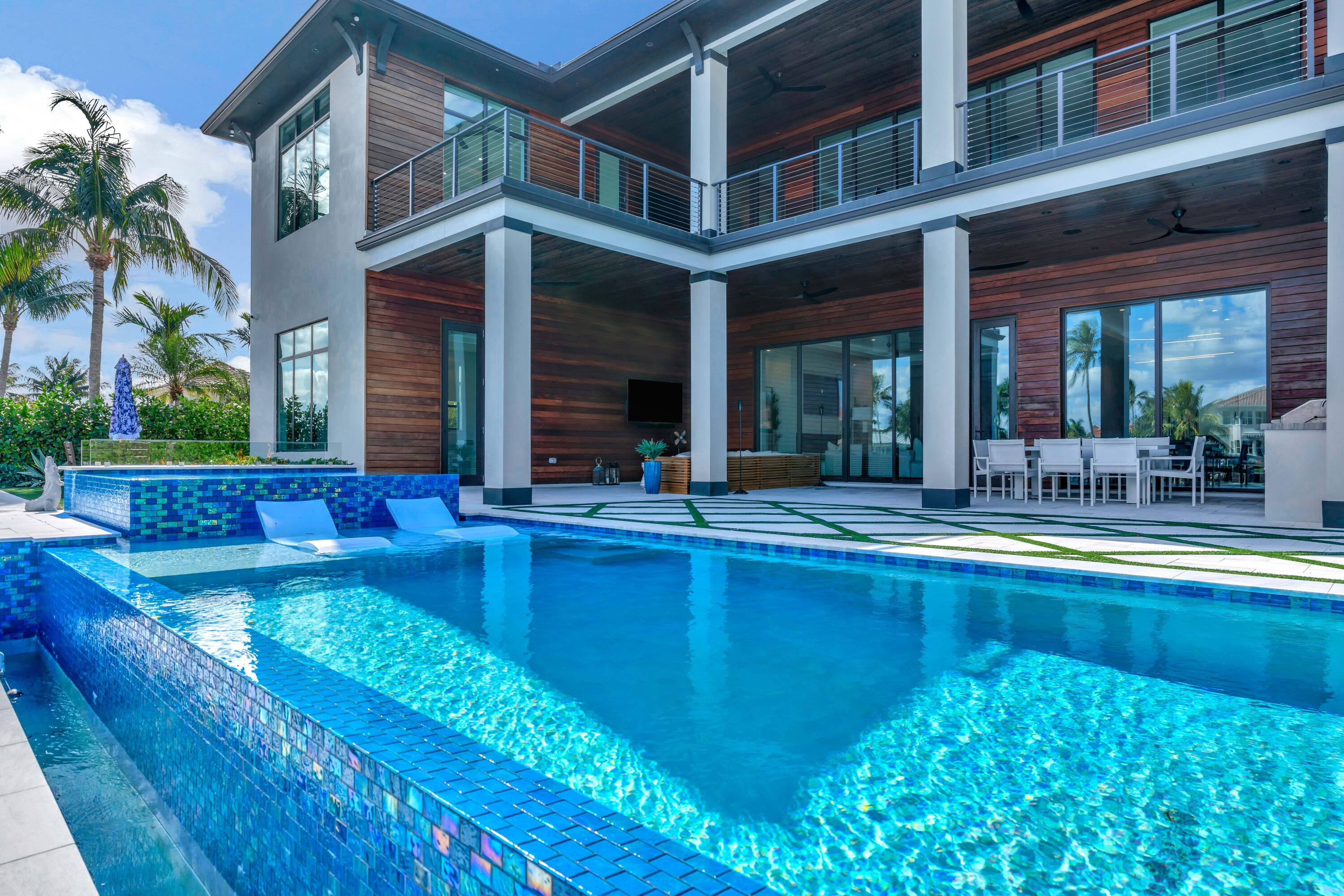 NORTH PALM BEACH VILLAGE OF 6 - Residential