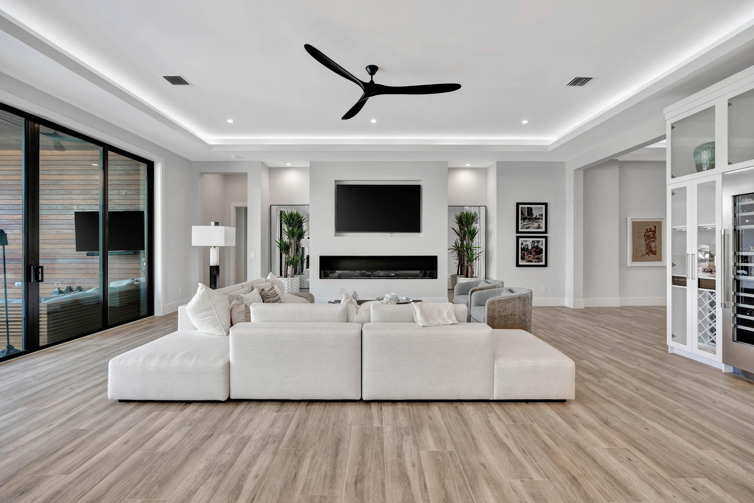 NORTH PALM BEACH VILLAGE OF 6 - Residential