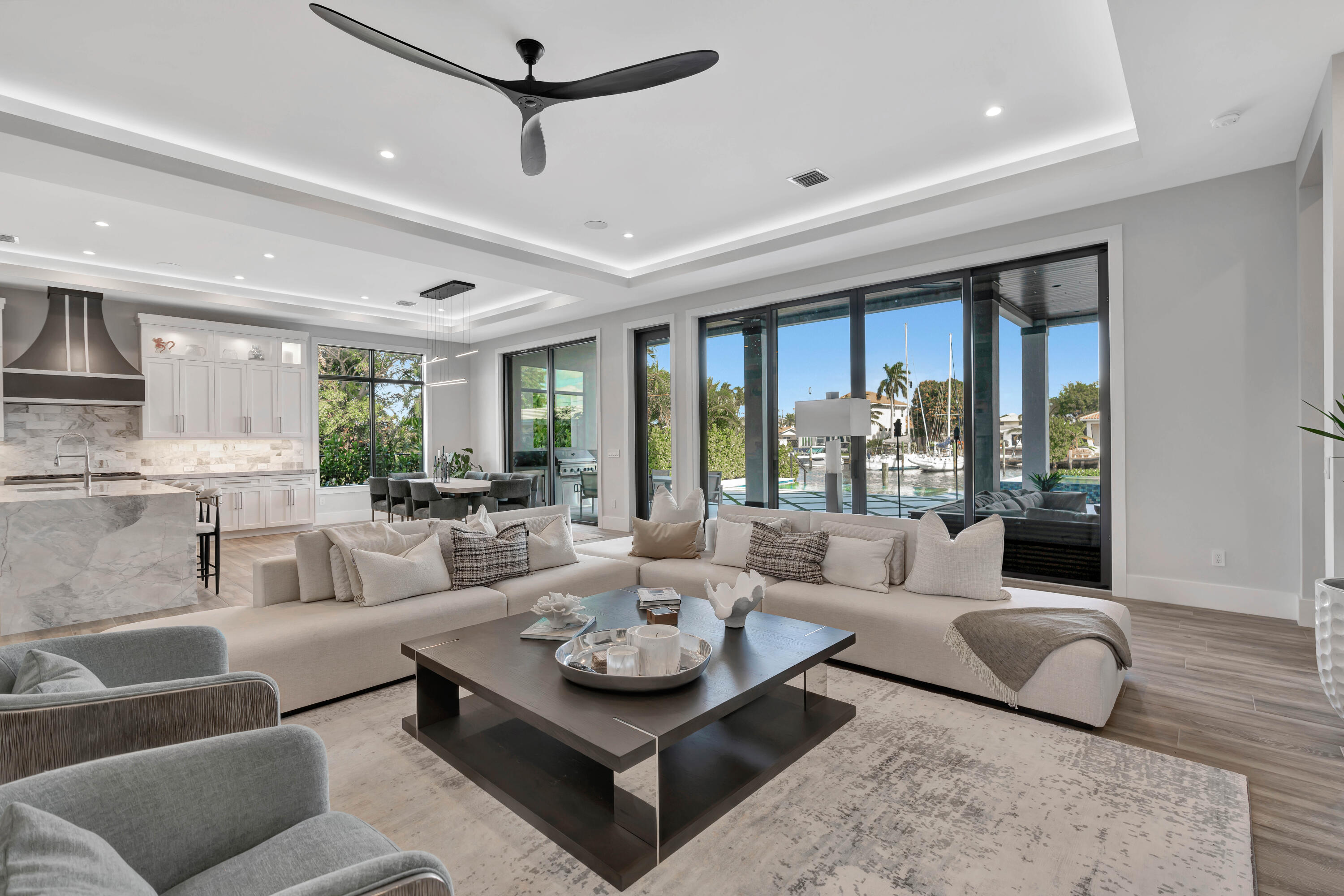 NORTH PALM BEACH VILLAGE OF 6 - Residential