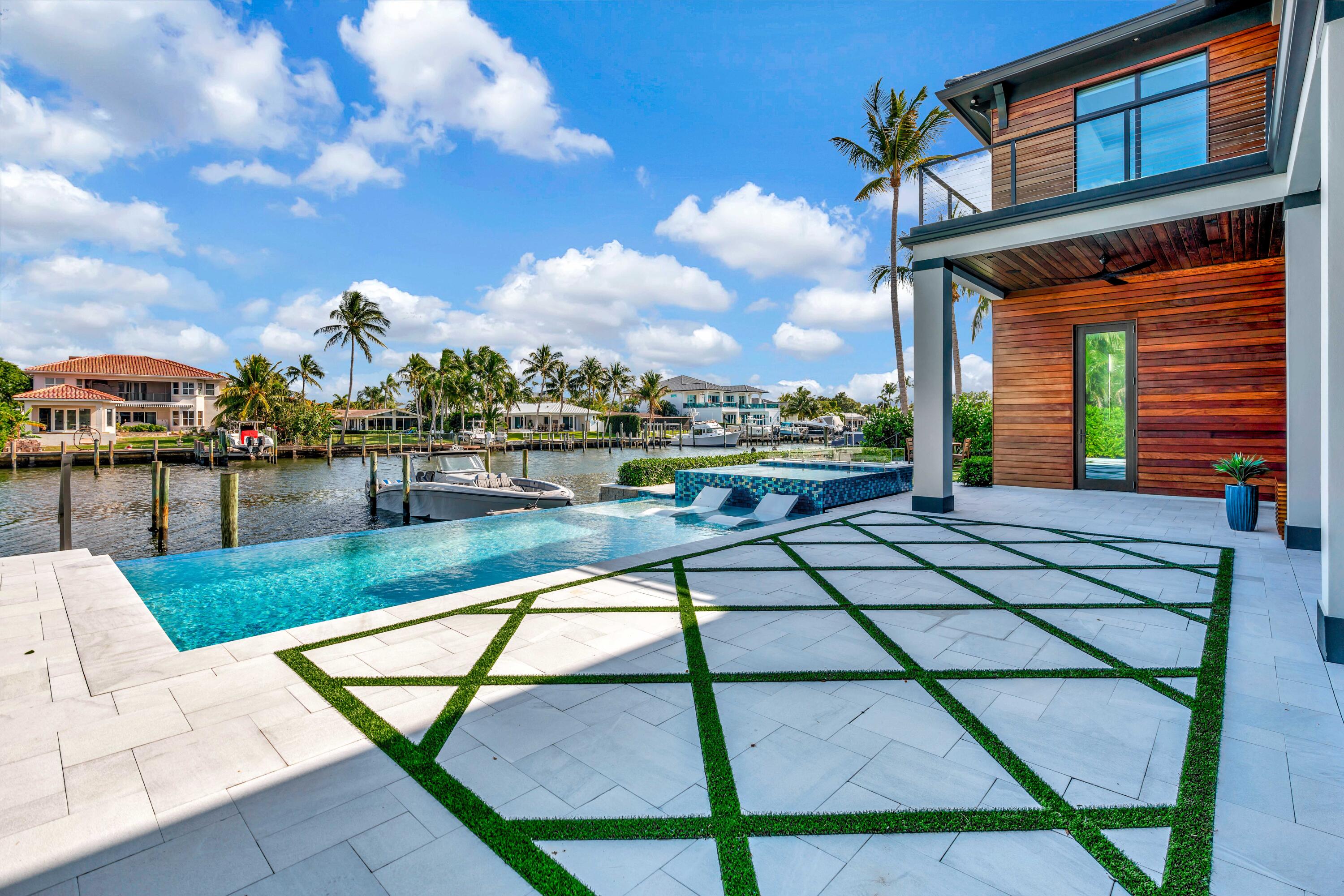 NORTH PALM BEACH VILLAGE OF 6 - Residential