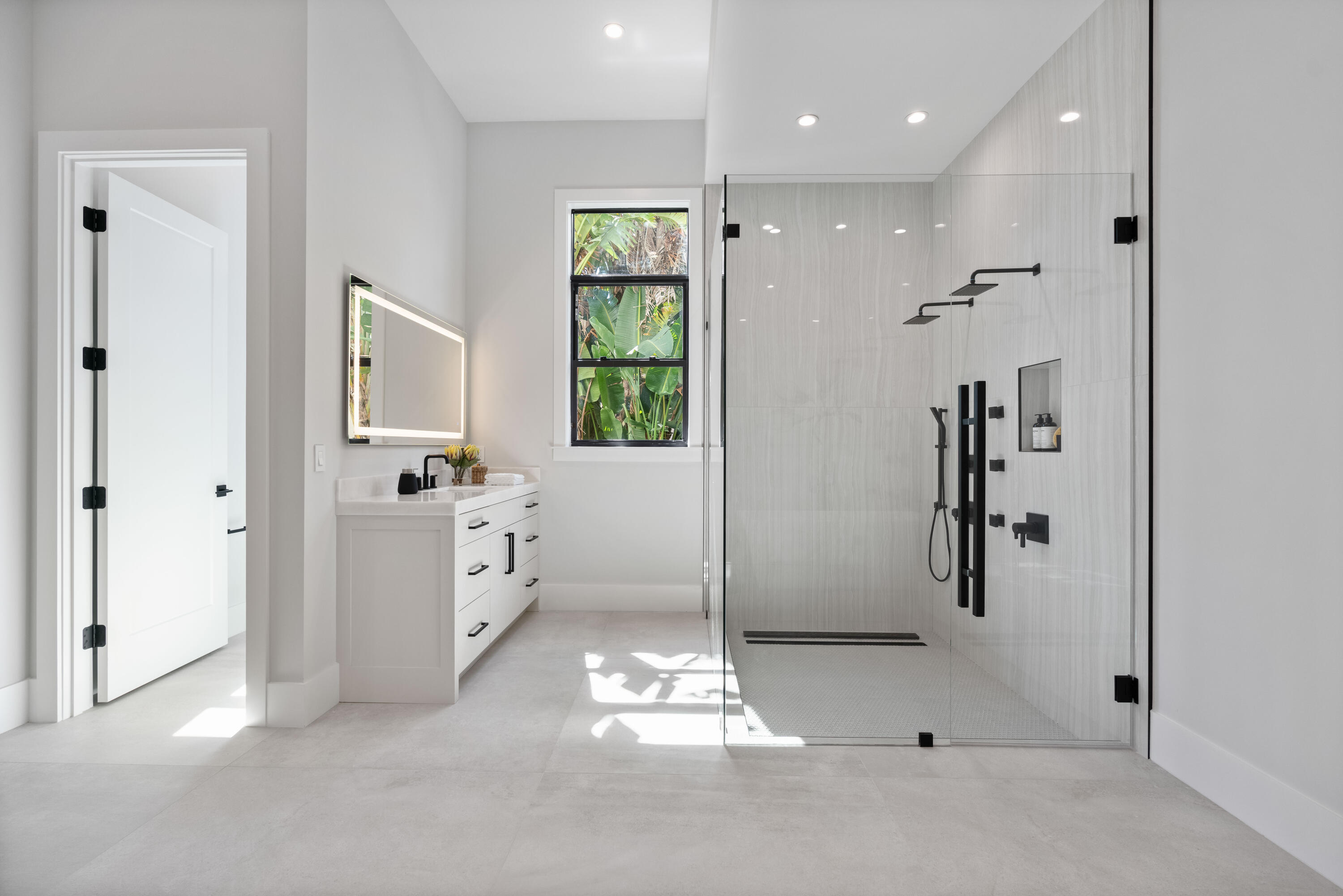 NORTH PALM BEACH VILLAGE OF 6 - Residential