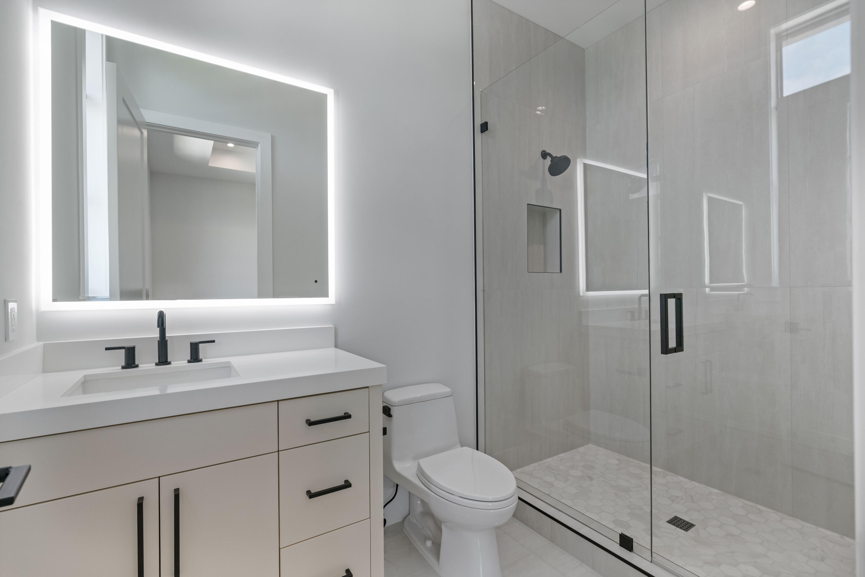 NORTH PALM BEACH VILLAGE OF 6 - Residential