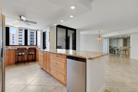 Condominium in Pompano Beach FL 1361 Ocean Blvd Blvd 5.jpg