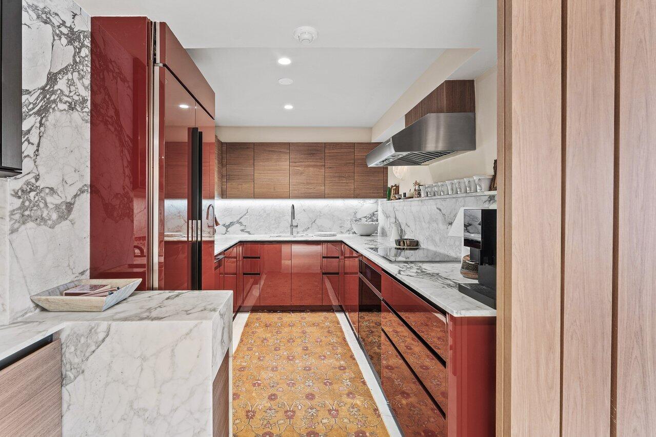 100 Sunrise Avenue 418