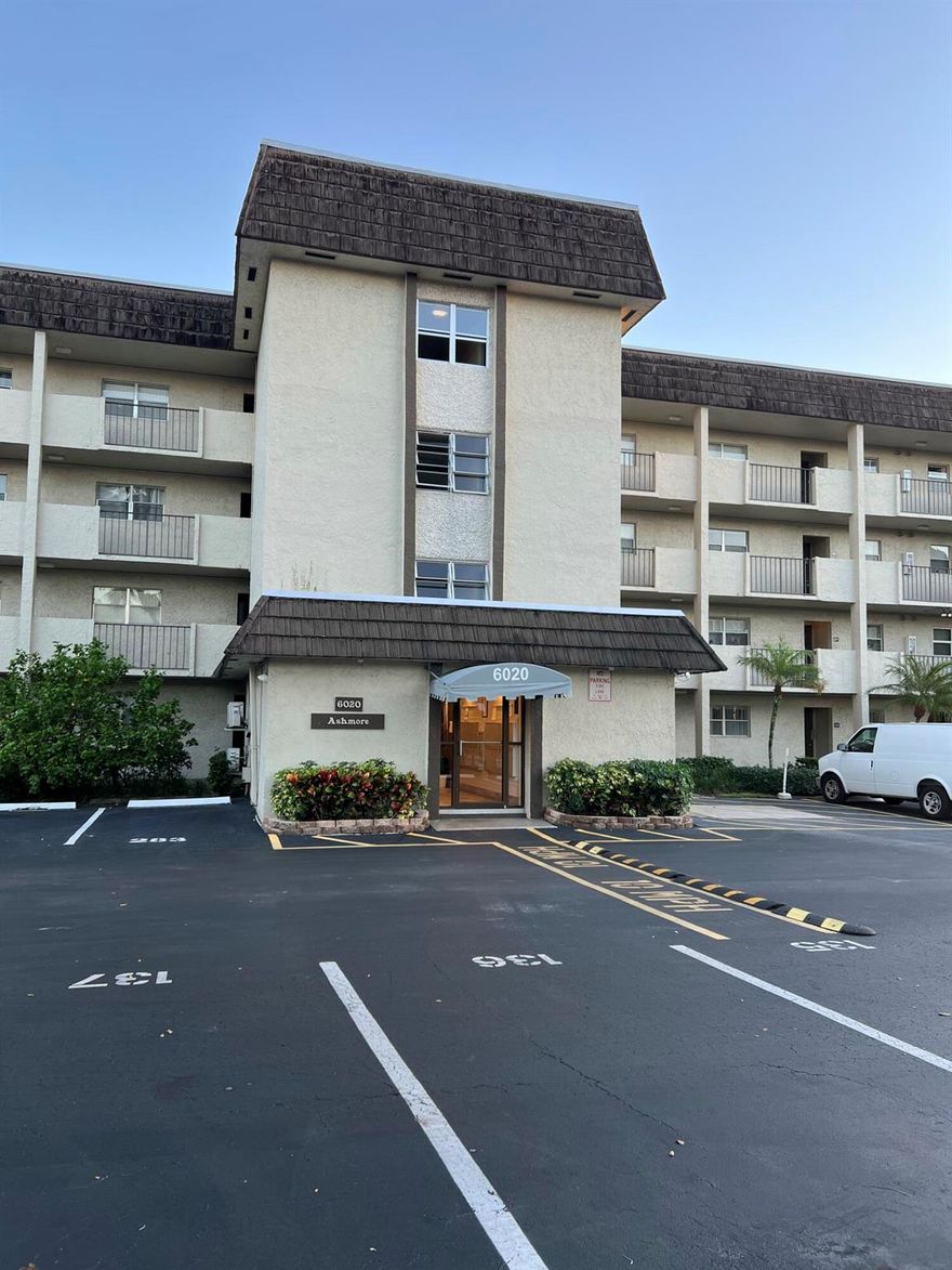 UNIT IS TENANT OCCUPIED. Lease expires in December and will not be renewed. SHOWINGS ALLOWED: TUESDAY 10-12 PM AND THURSDAY 4-6 PM. This Unit is in mint condition, and a spacious master suite with two walk-in closets. This 2-bedroom 2-bath brings you comfort and a great view of the lake and garden. The kitchen needs an upgrade, a stackable washer and dryer in the unit right off the kitchen. Enjoy peace and privacy in this quiet unit. Shutters. The building has reserves. 50 yr recertification completed, NO ASSESSMENTS. New roof in 2020, heated pool, security gate...cable and internet included. *55+ community*
