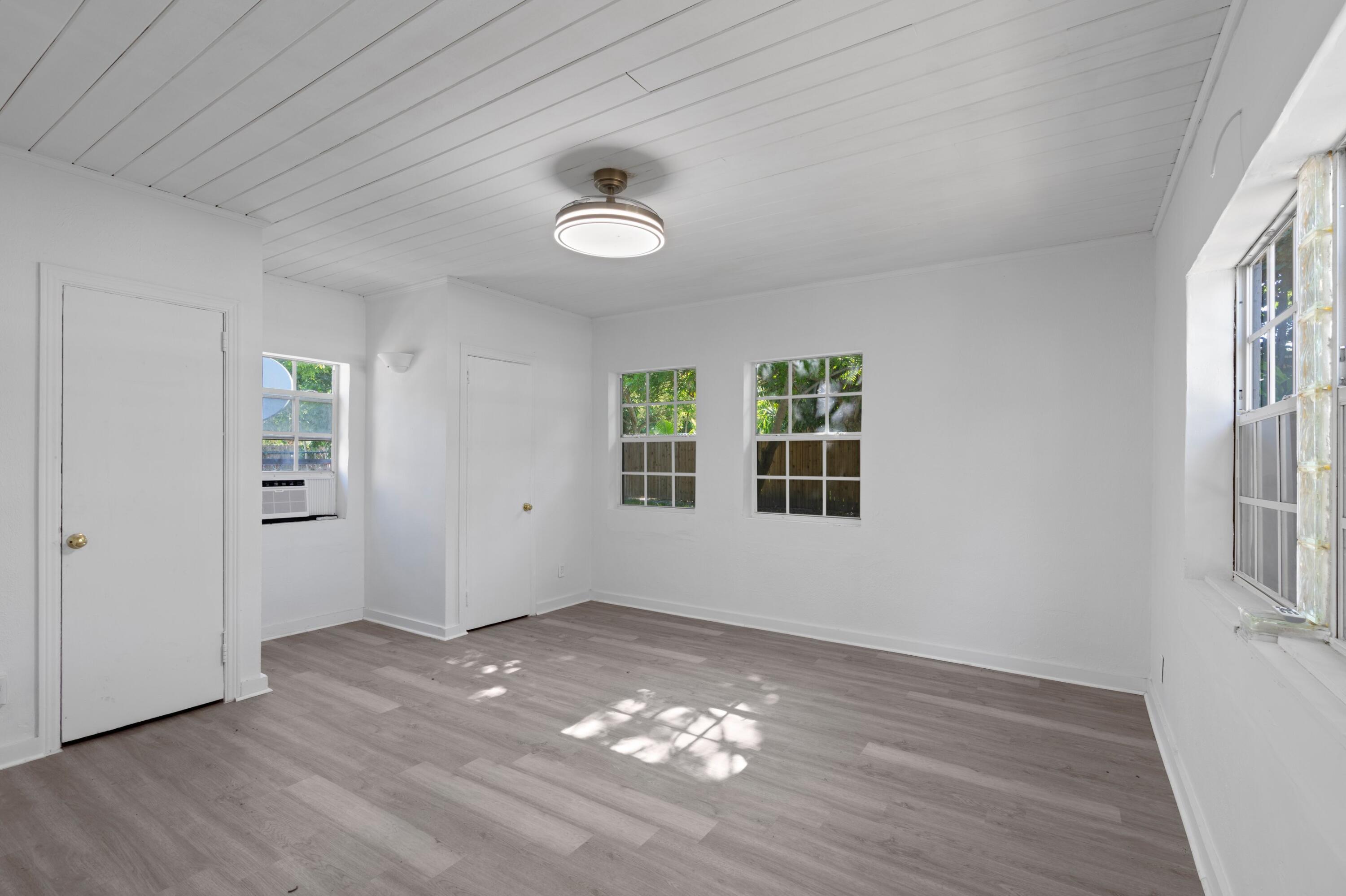 JUNO TERR - Residential Income