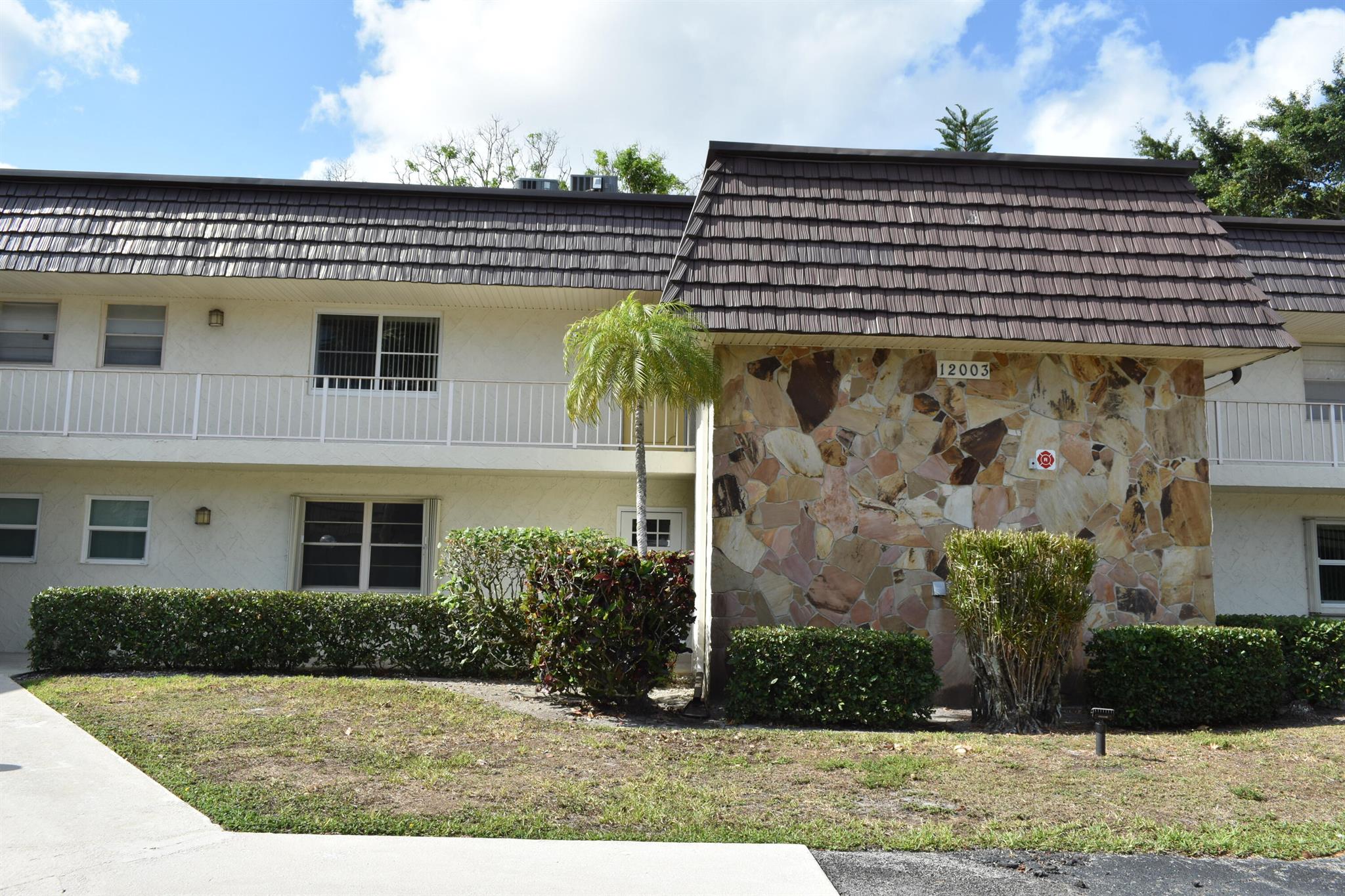 Come see this 2 bedroom 2 bath condo in the heart of Royal Palm Beach. Centrally located to shopping, parks, restaurants and more. This unit boast open spaces and a nice screened in balcony to enjoy fresh air or entertaining. The community has plenty of amenities to spend your time either lounging at the pool or using the fitness center/clubhouse.