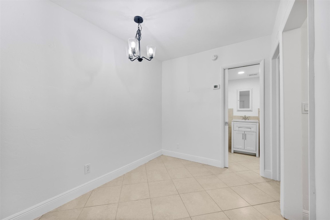 815 Middle River Drive 115