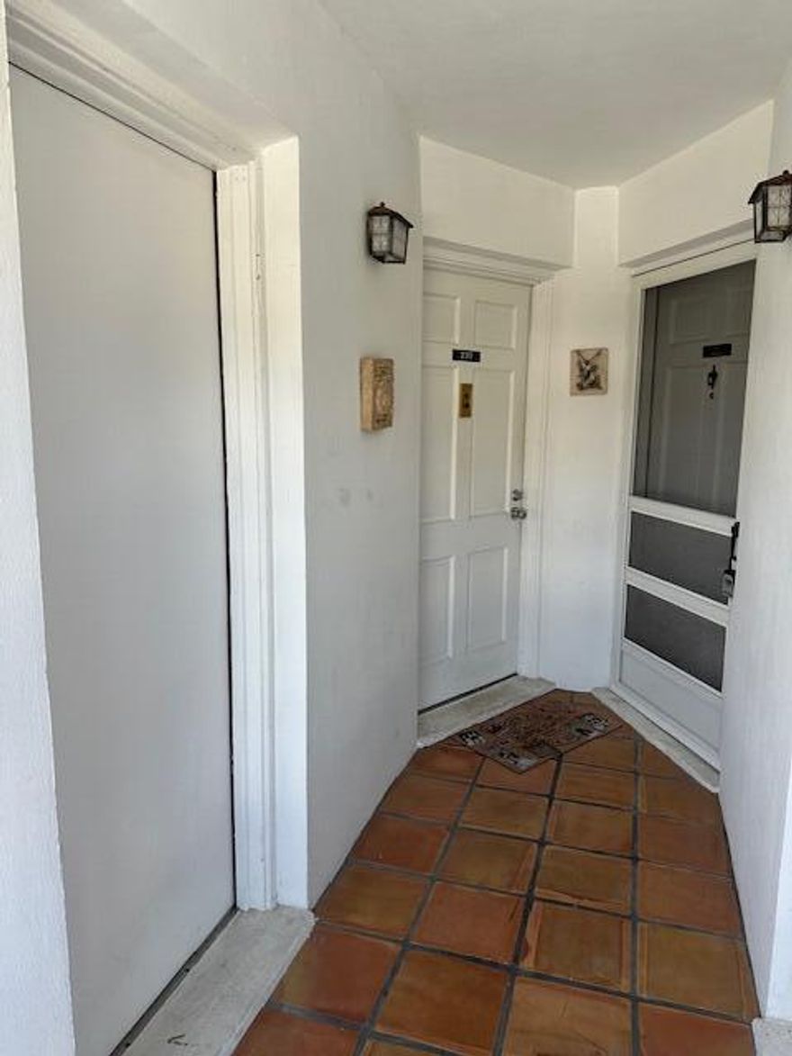 Unfurnished.  Freshly painted, partially renovated, 2/2 in Blair House, one of Tequesta's signature buildings.
Close to everywhere you want to be!  55+ community, heated pool, assigned parking space, laundry facilities on site.  Separate storage area. Basic cable, water/ sewer included
Friendly community next to Village Complex.