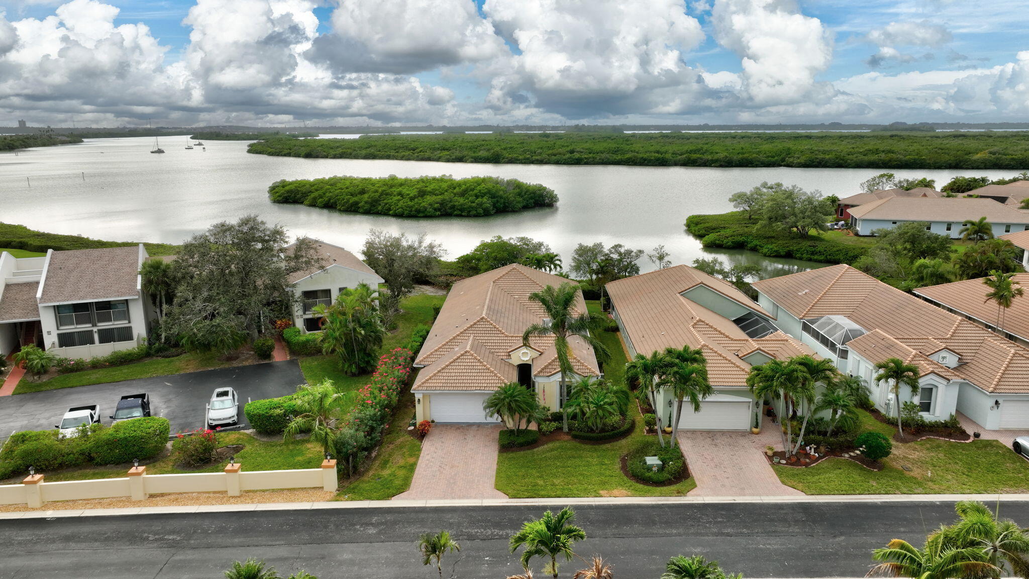 Riverpointe at the Sands - Residential