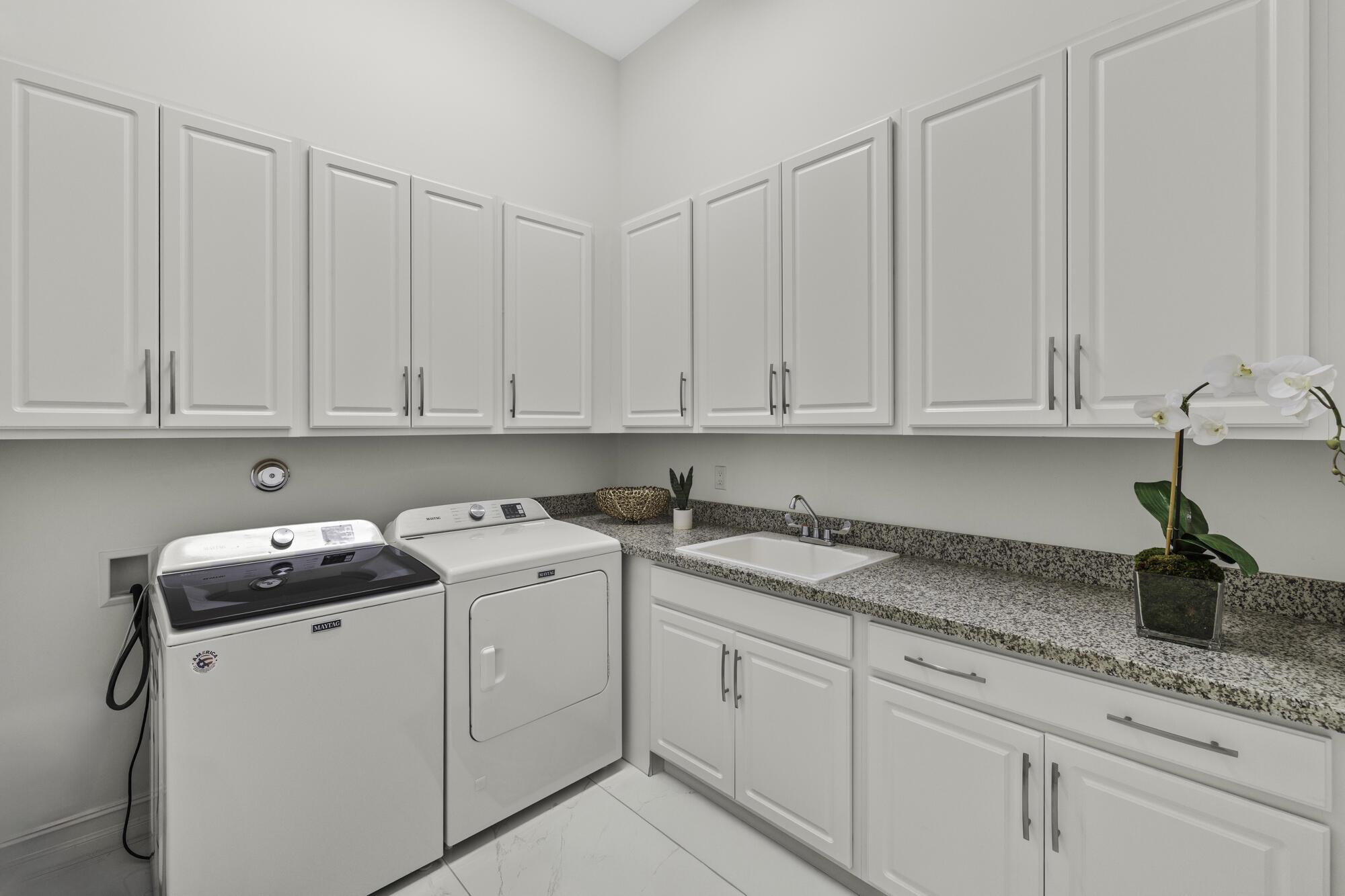 PALM MEADOWS ESTATES - Residential