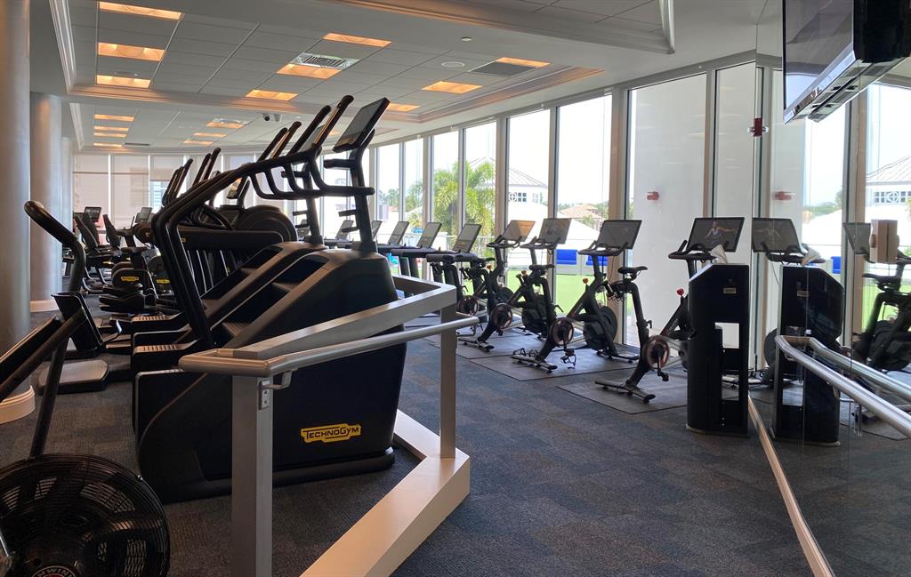 ADMIRALS COVE 2 - Residential