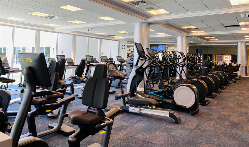 ADMIRALS COVE 2 - Residential