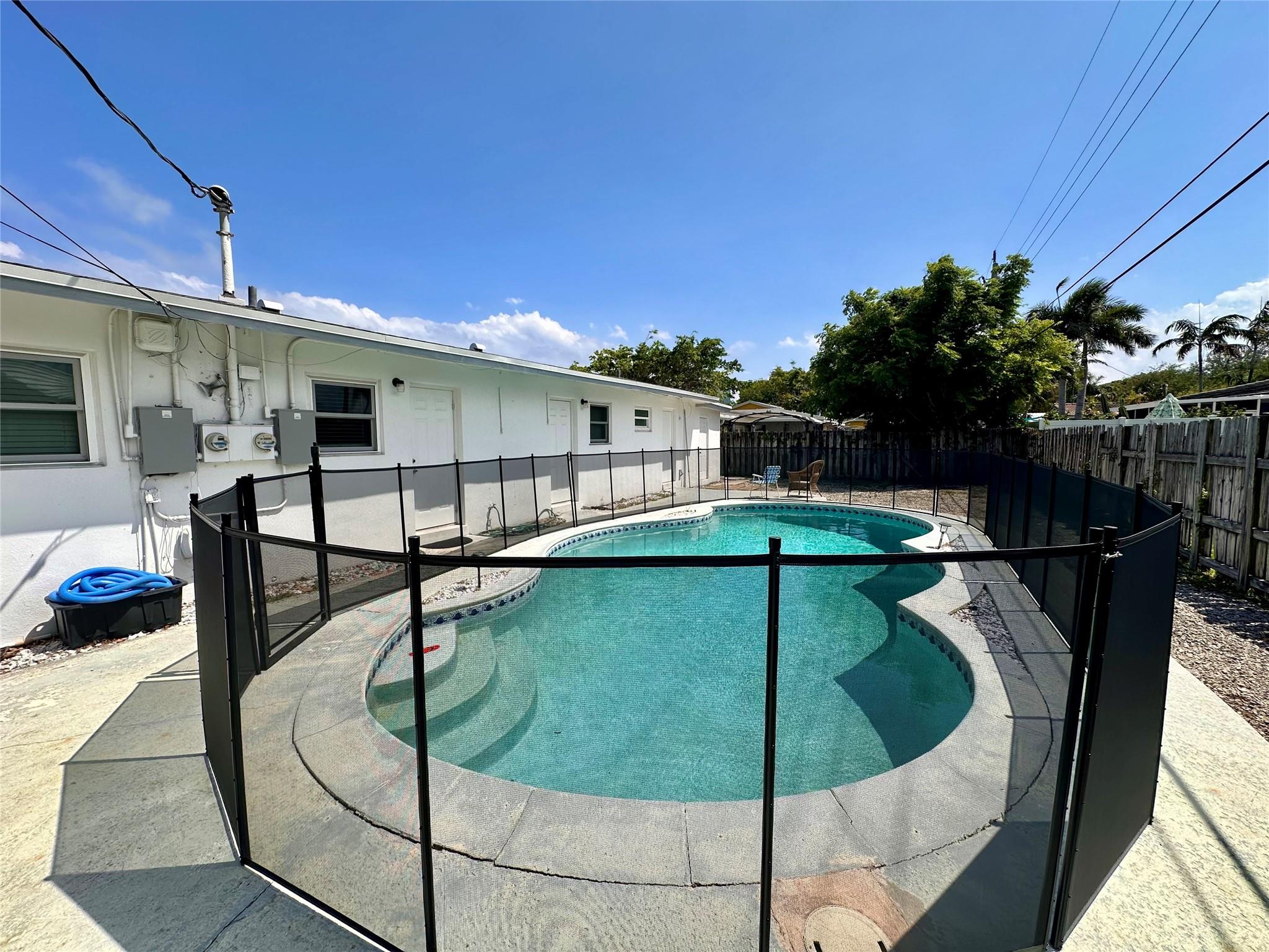 5411 NE 22nd Ter