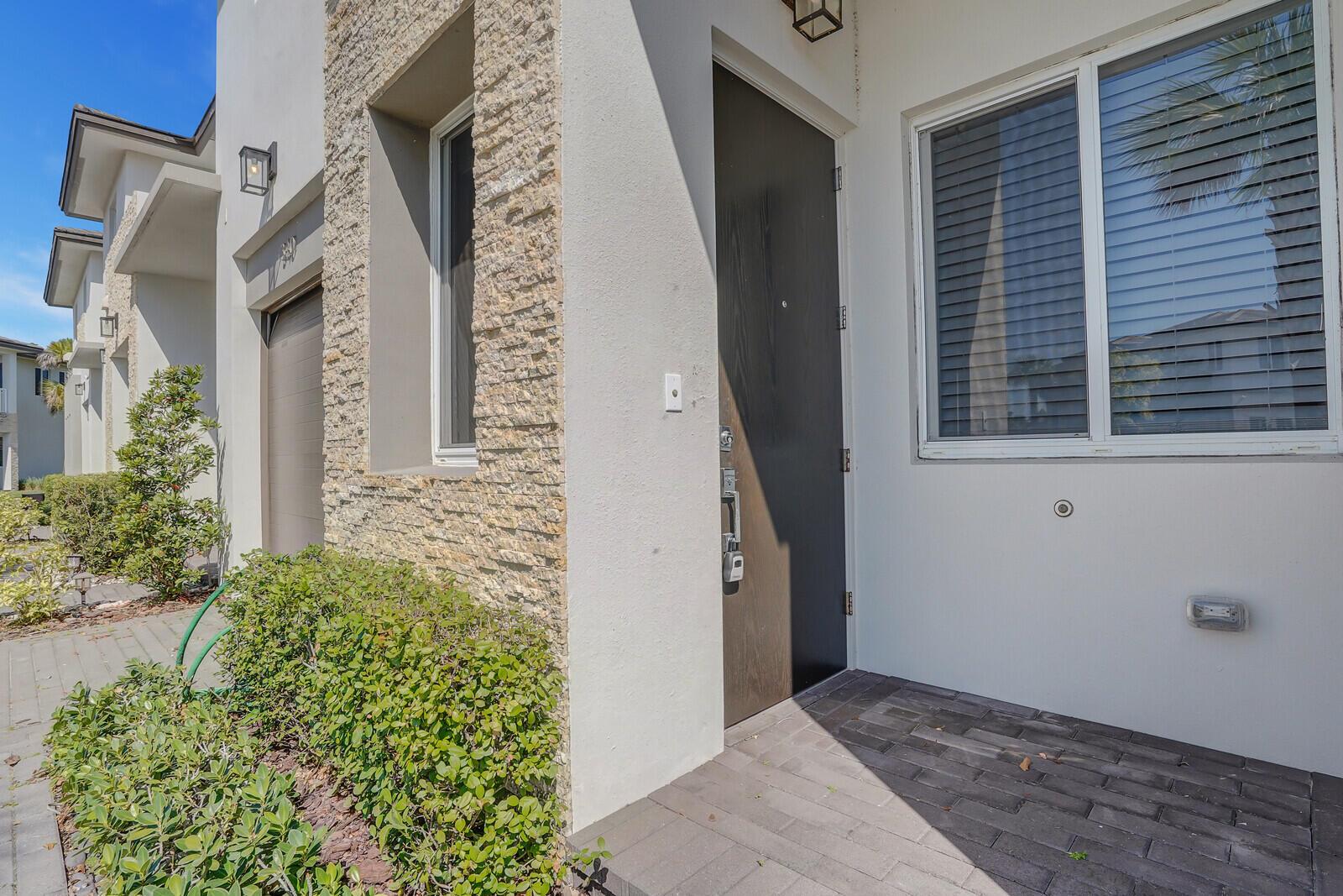 340 Pioneer Way