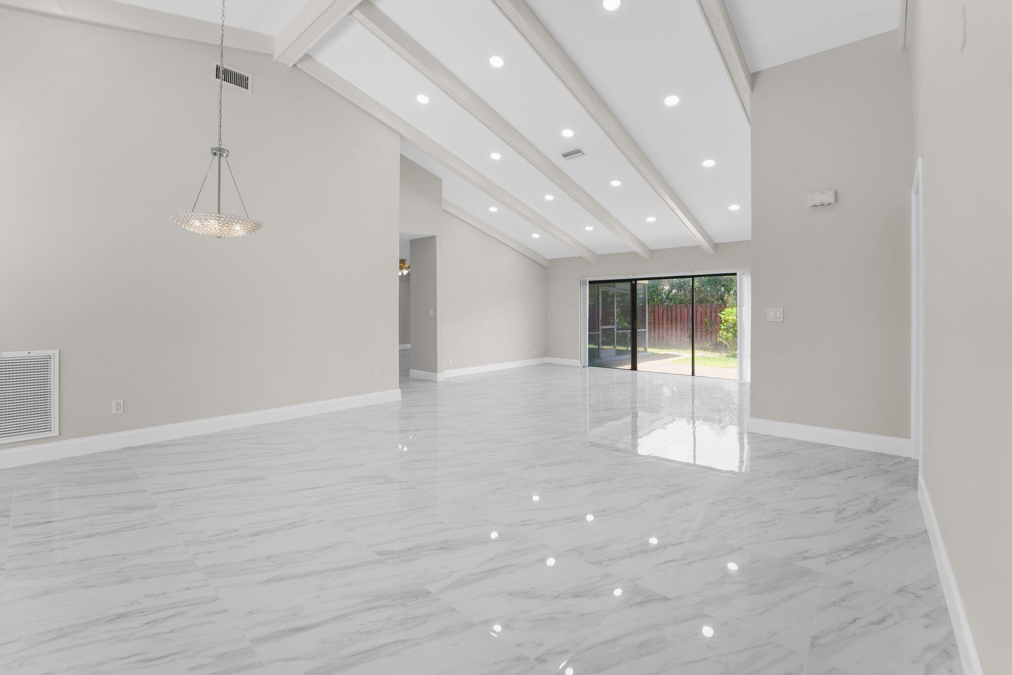 THORNHILL GREEN - Residential