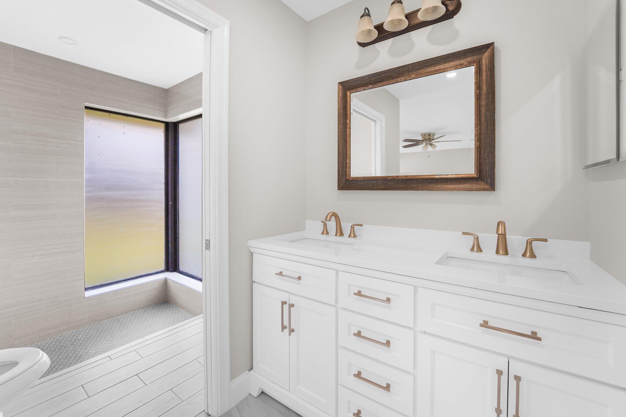 THORNHILL GREEN - Residential