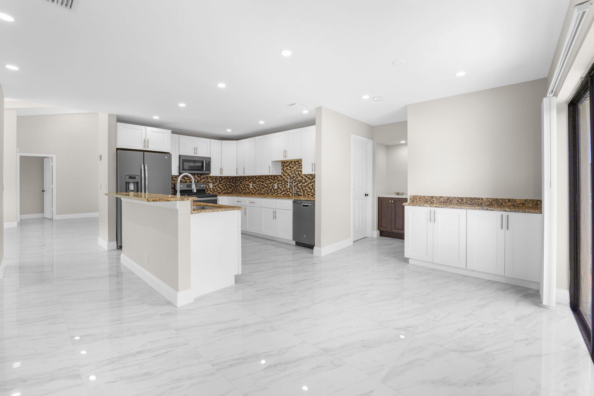 THORNHILL GREEN - Residential