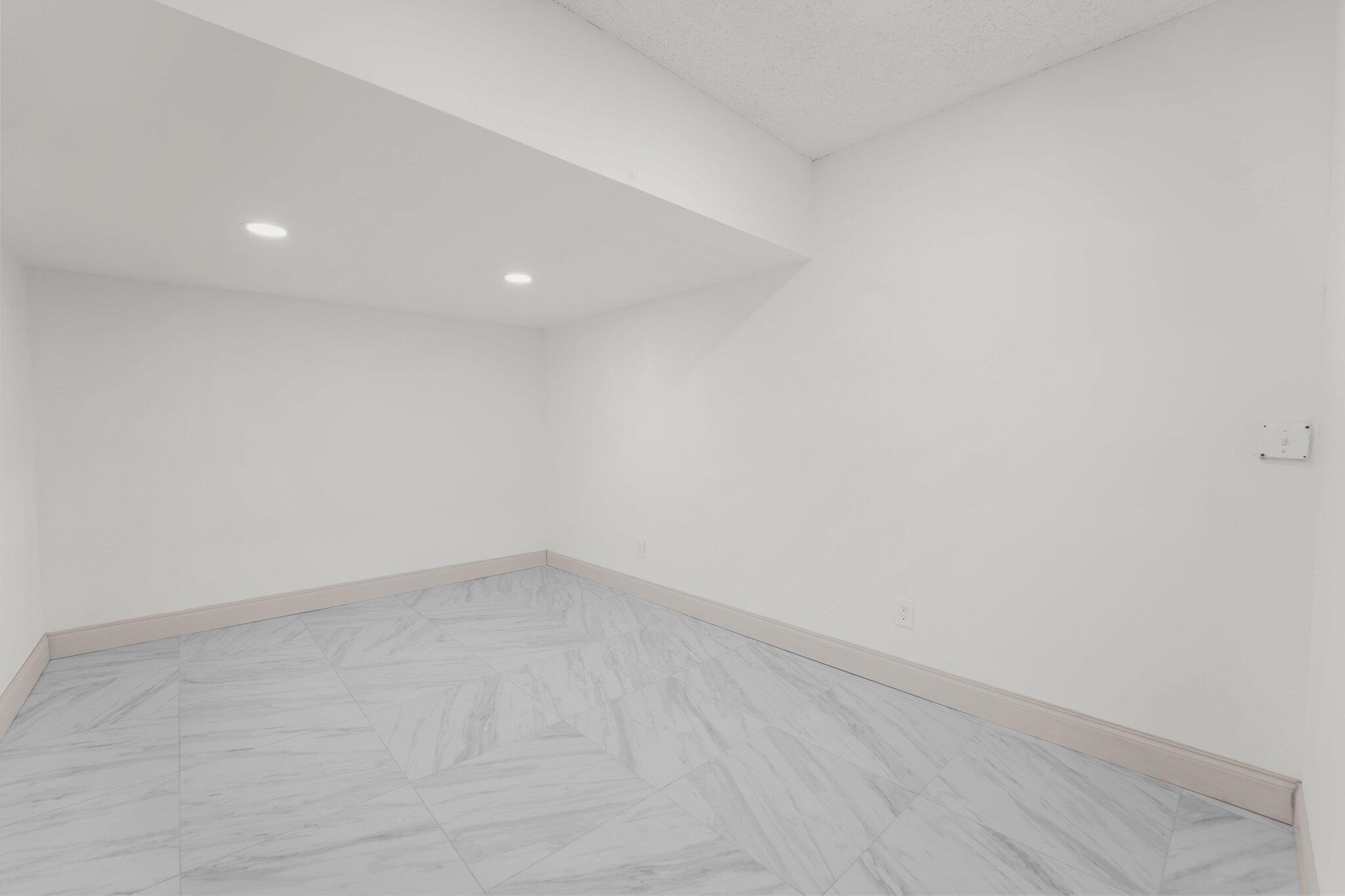 THORNHILL GREEN - Residential