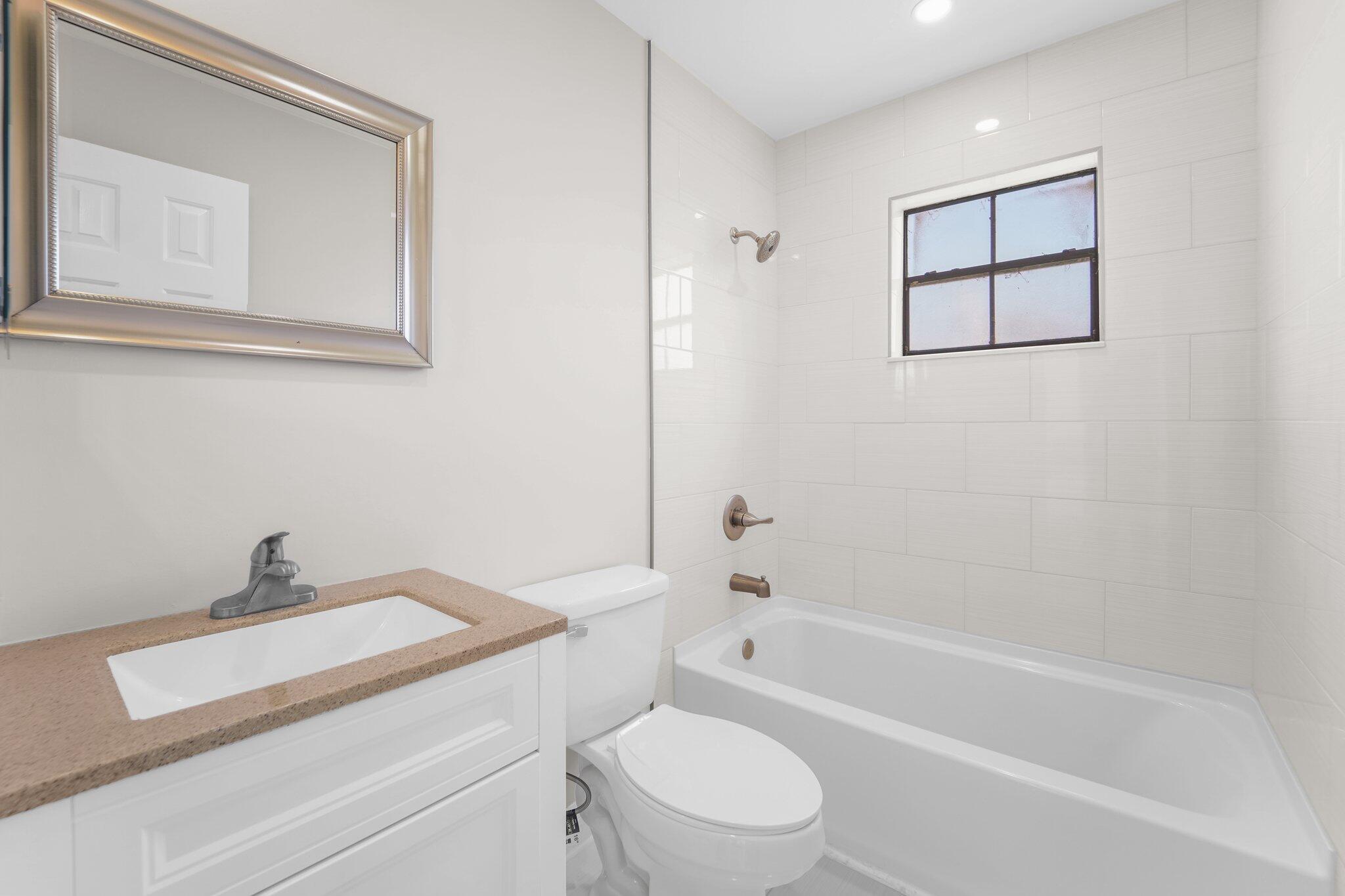 THORNHILL GREEN - Residential