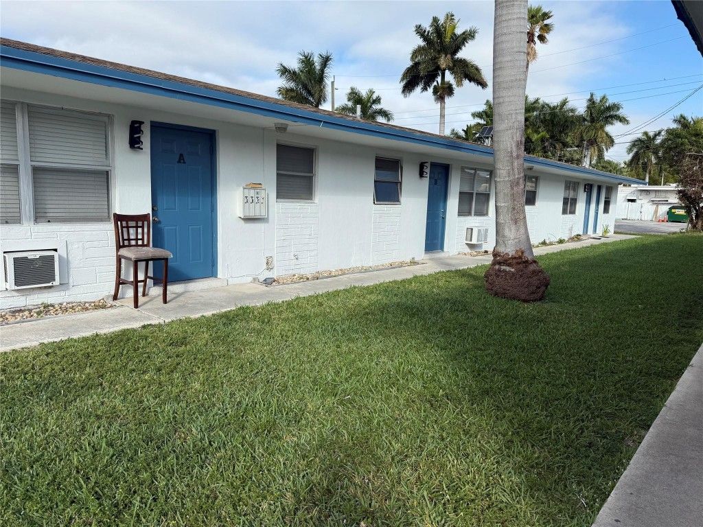 Photo of 241 SE Park Street #1, Dania Beach, FL 33004 (MLS # F10543400)