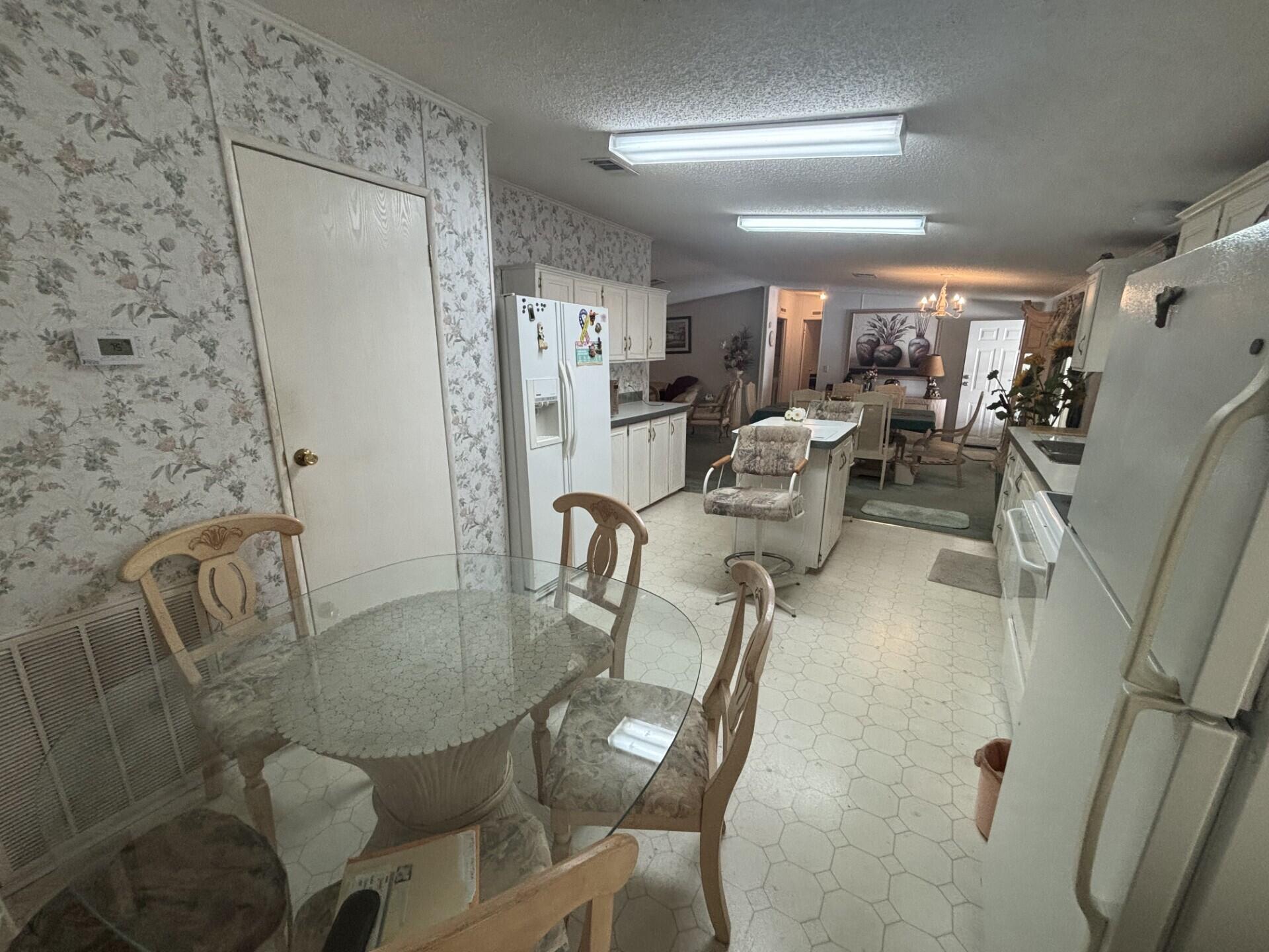 CHERON VILLAGE - Residential