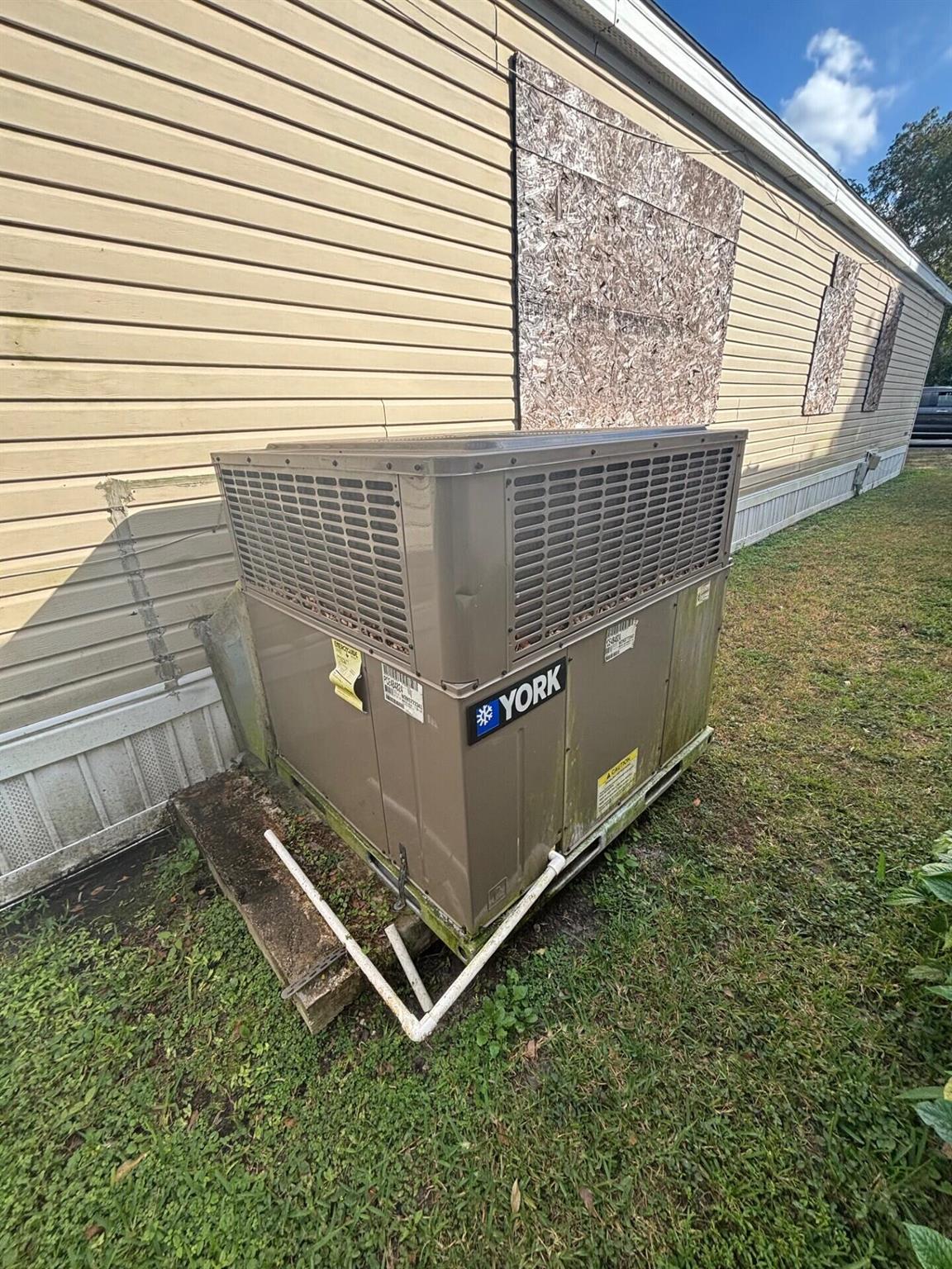 CHERON VILLAGE - Residential