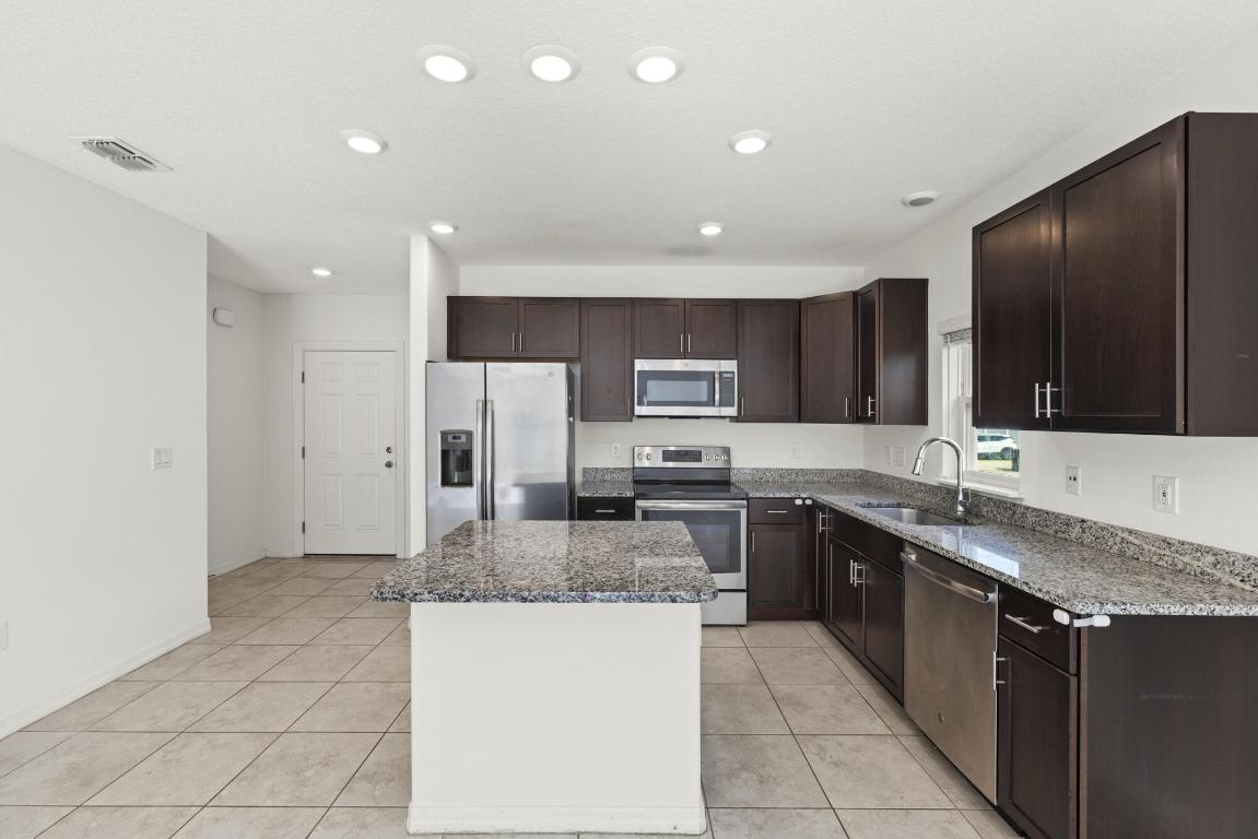 PORT ST LUCIE SECTION 33 - Residential