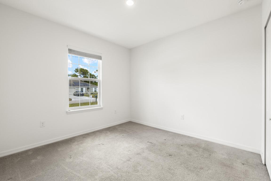 PORT ST LUCIE SECTION 33 - Residential