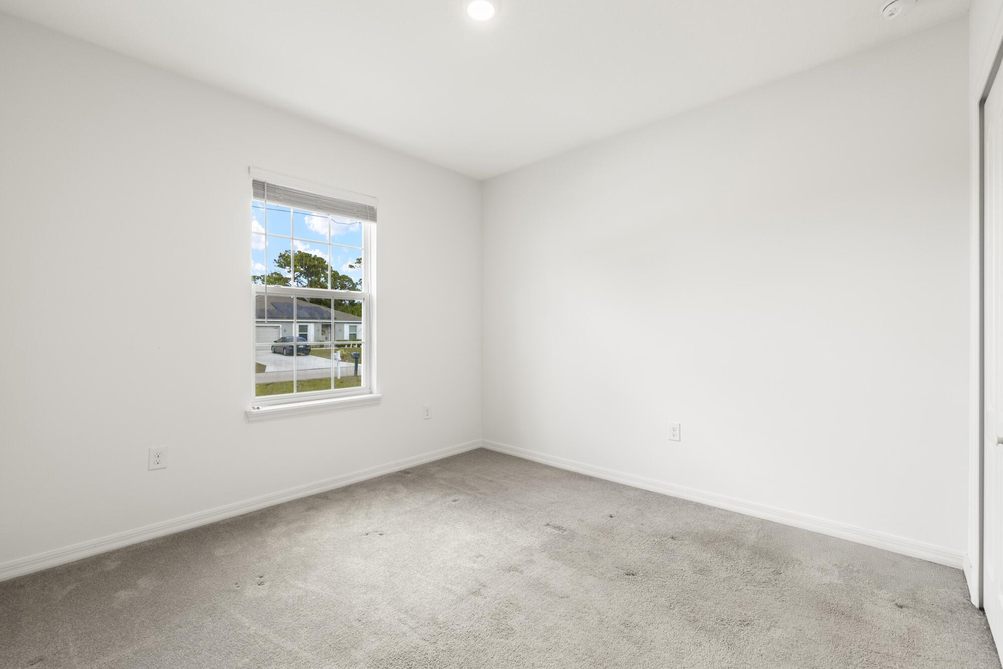 PORT ST LUCIE SECTION 33 - Residential