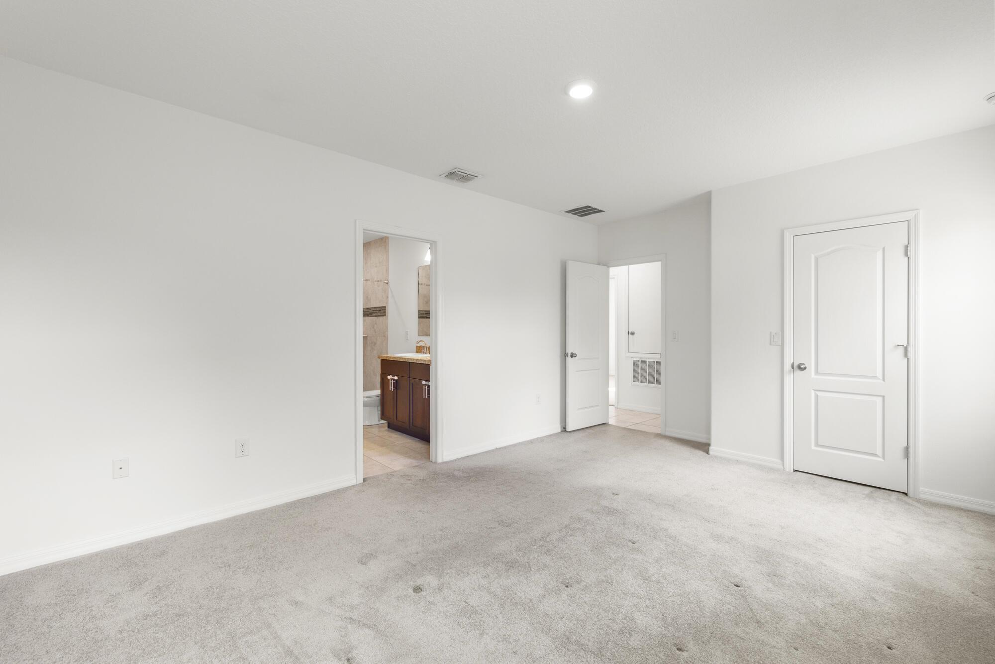 PORT ST LUCIE SECTION 33 - Residential