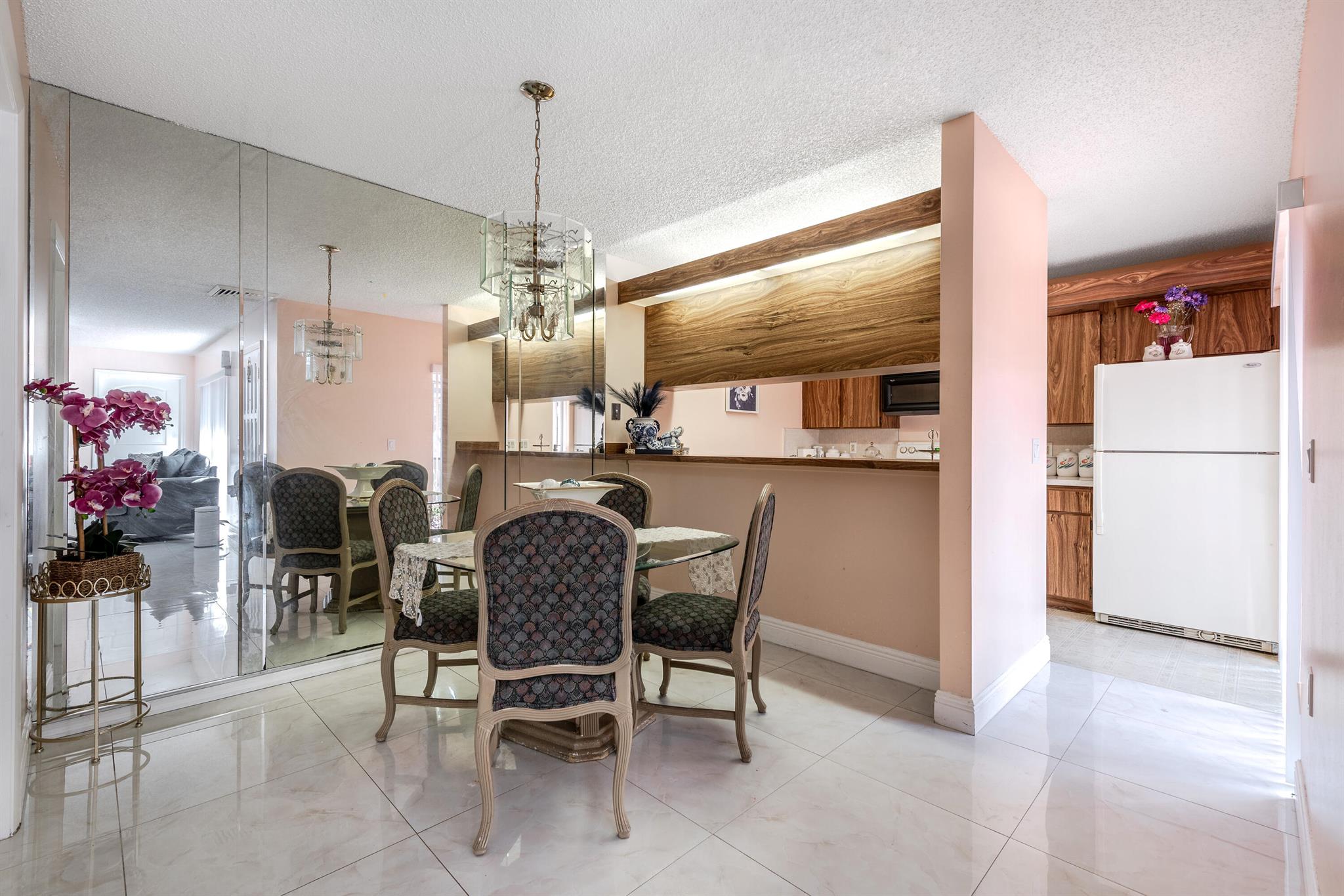 SHERWOOD LAKES - Residential