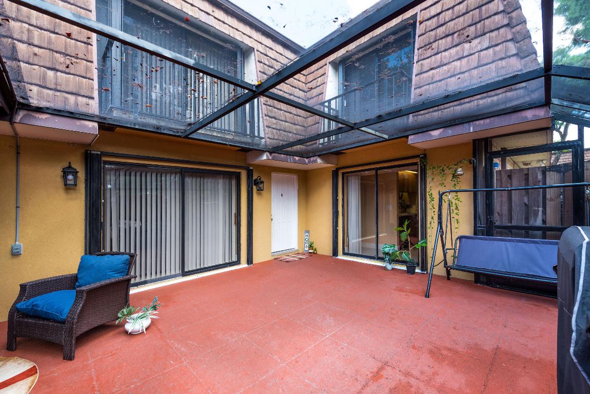 SHERWOOD LAKES - Residential