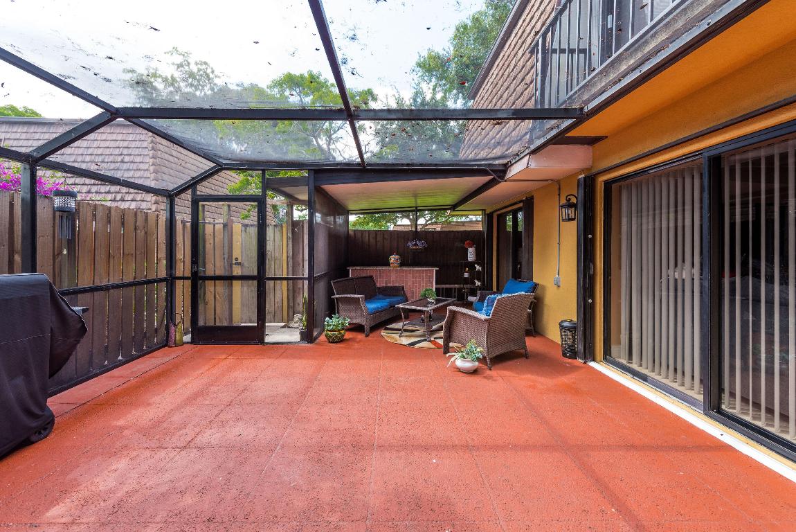 SHERWOOD LAKES - Residential