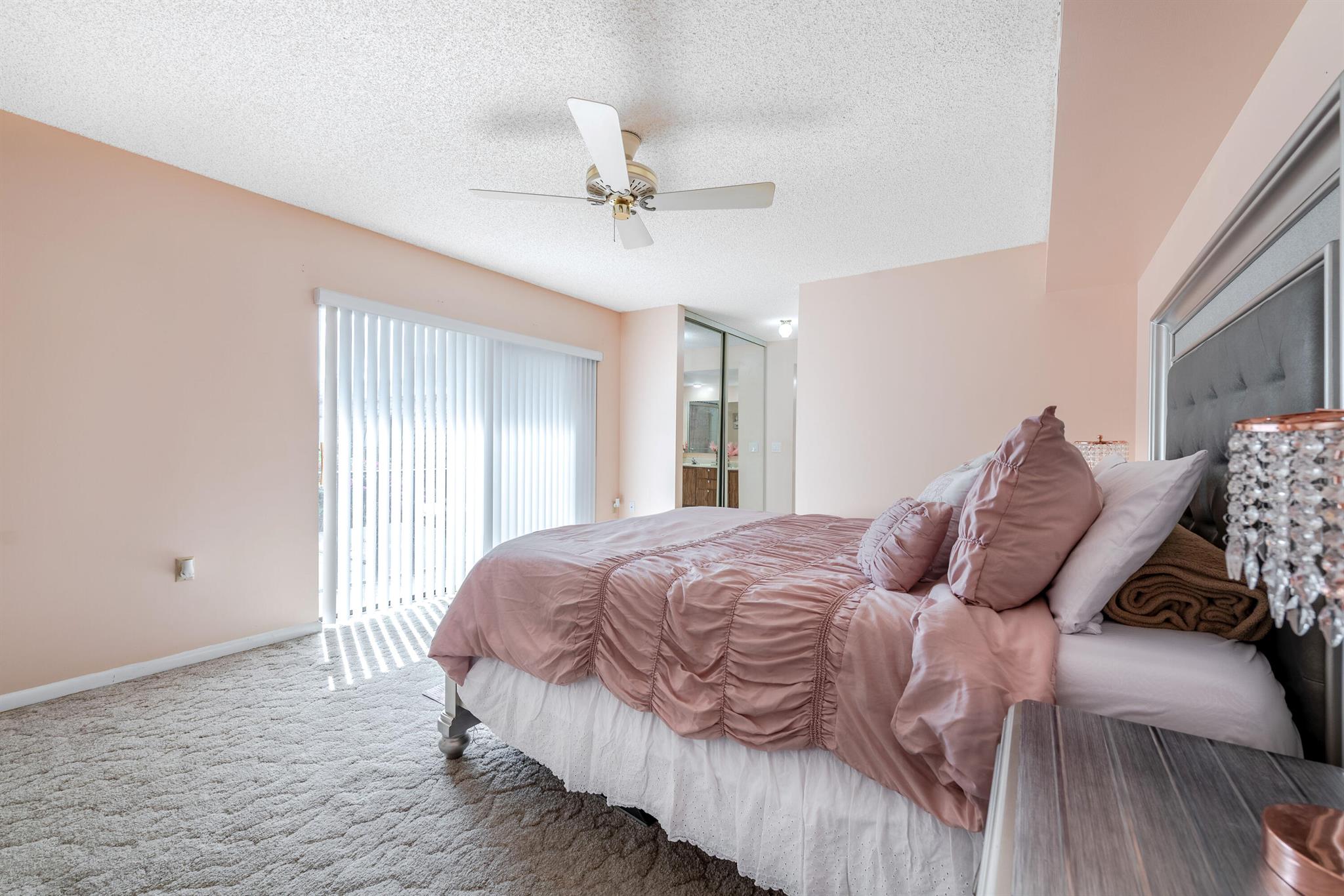 SHERWOOD LAKES - Residential