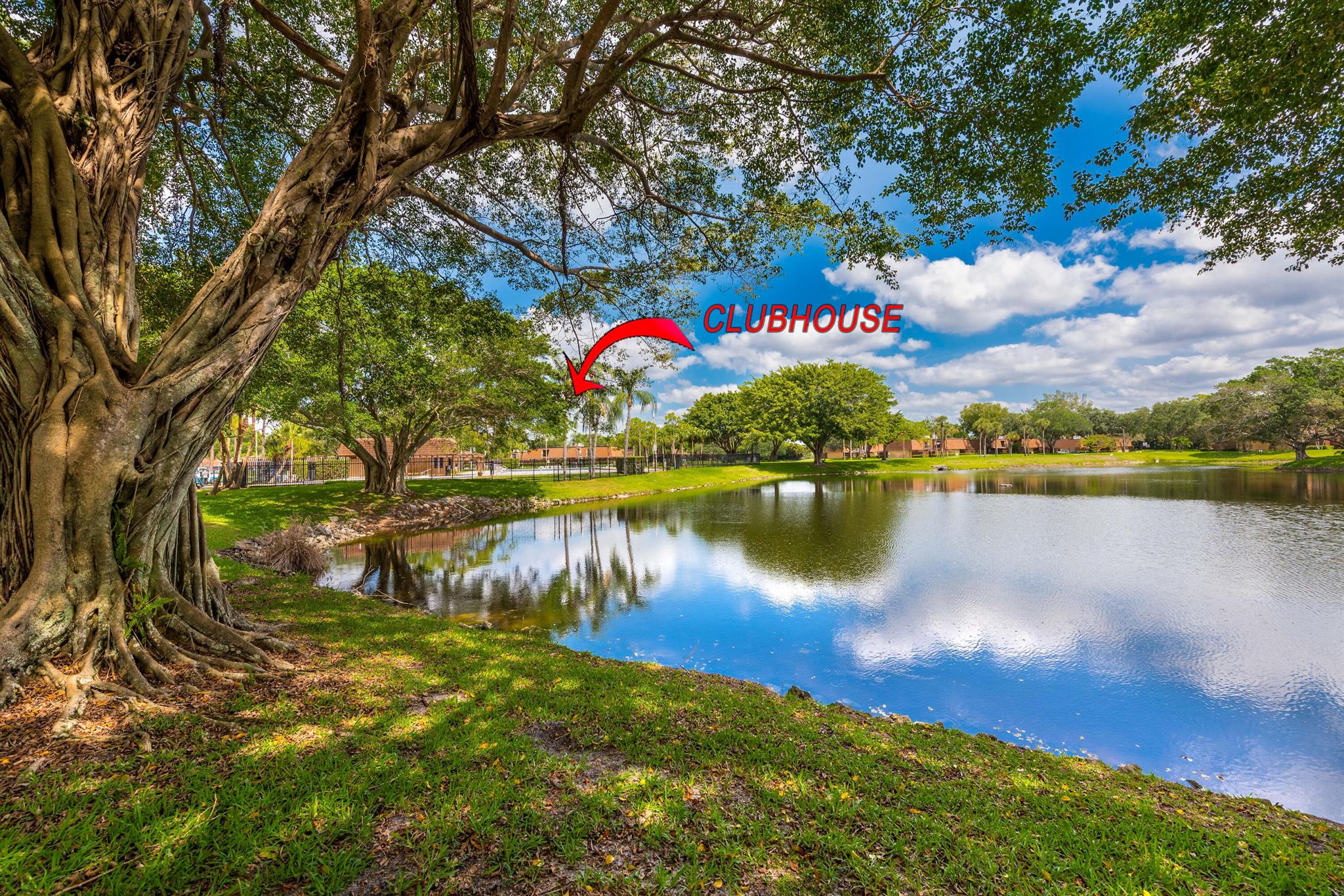 SHERWOOD LAKES - Residential