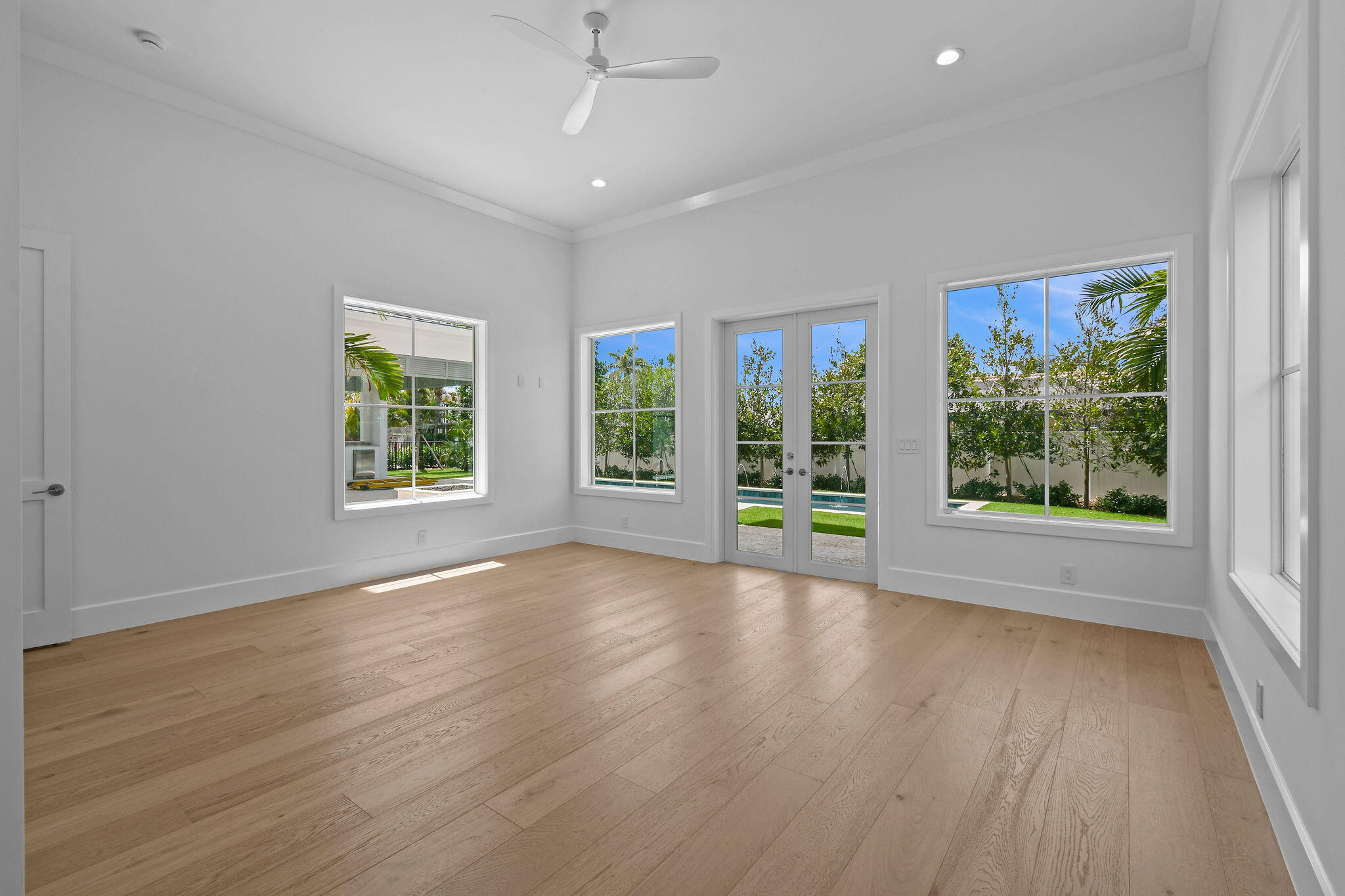 Tequesta Country Club - Residential