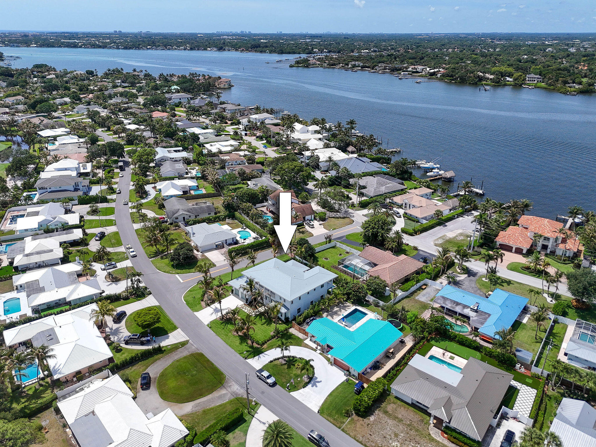 Tequesta Country Club - Residential