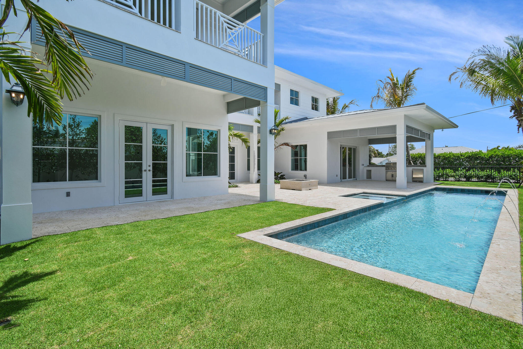 Tequesta Country Club - Residential