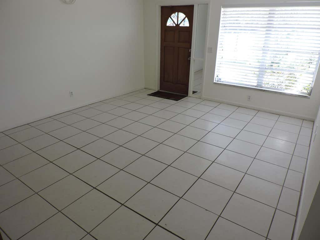 Photo of 9046 SE Parkway Drive, Hobe Sound, FL 33455 (MLS # B26058992)