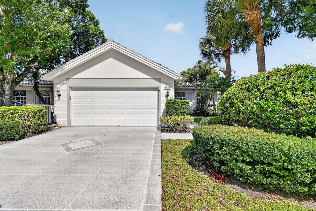 Photo of 8081 SE Double Tree Drive, Hobe Sound, FL 33455 (MLS # B26028310)