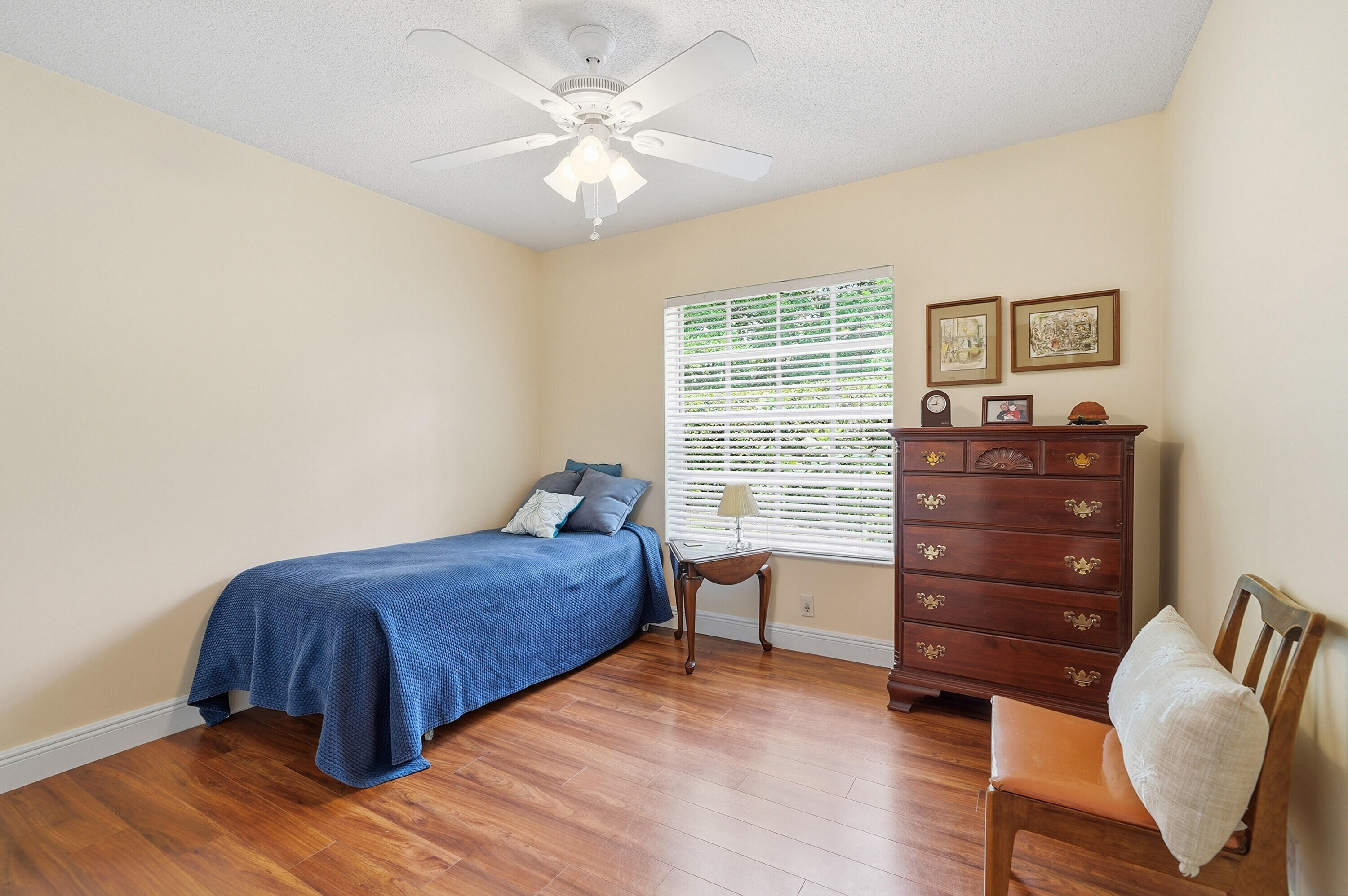 Cameron Lake - Residential