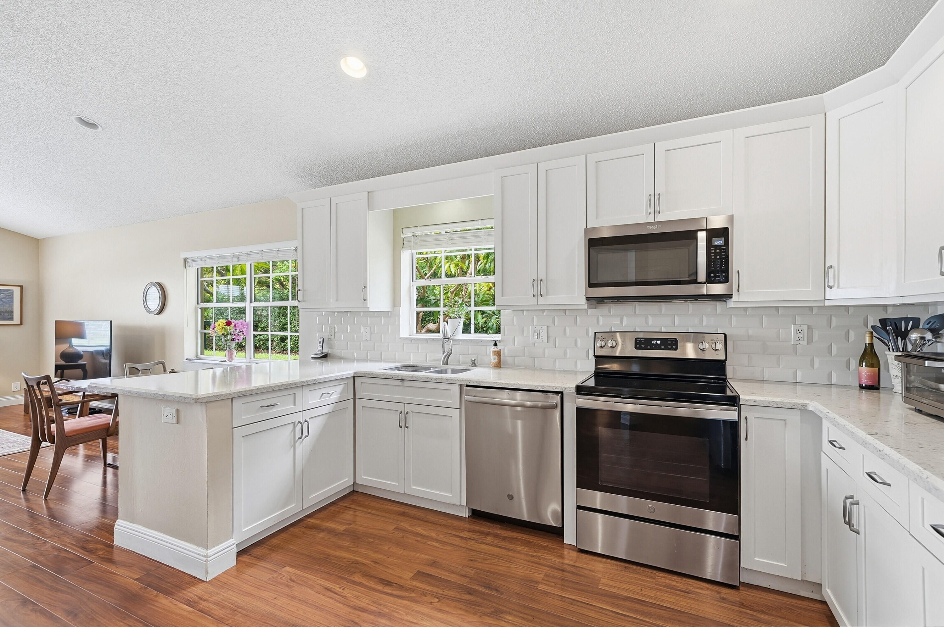 Cameron Lake - Residential