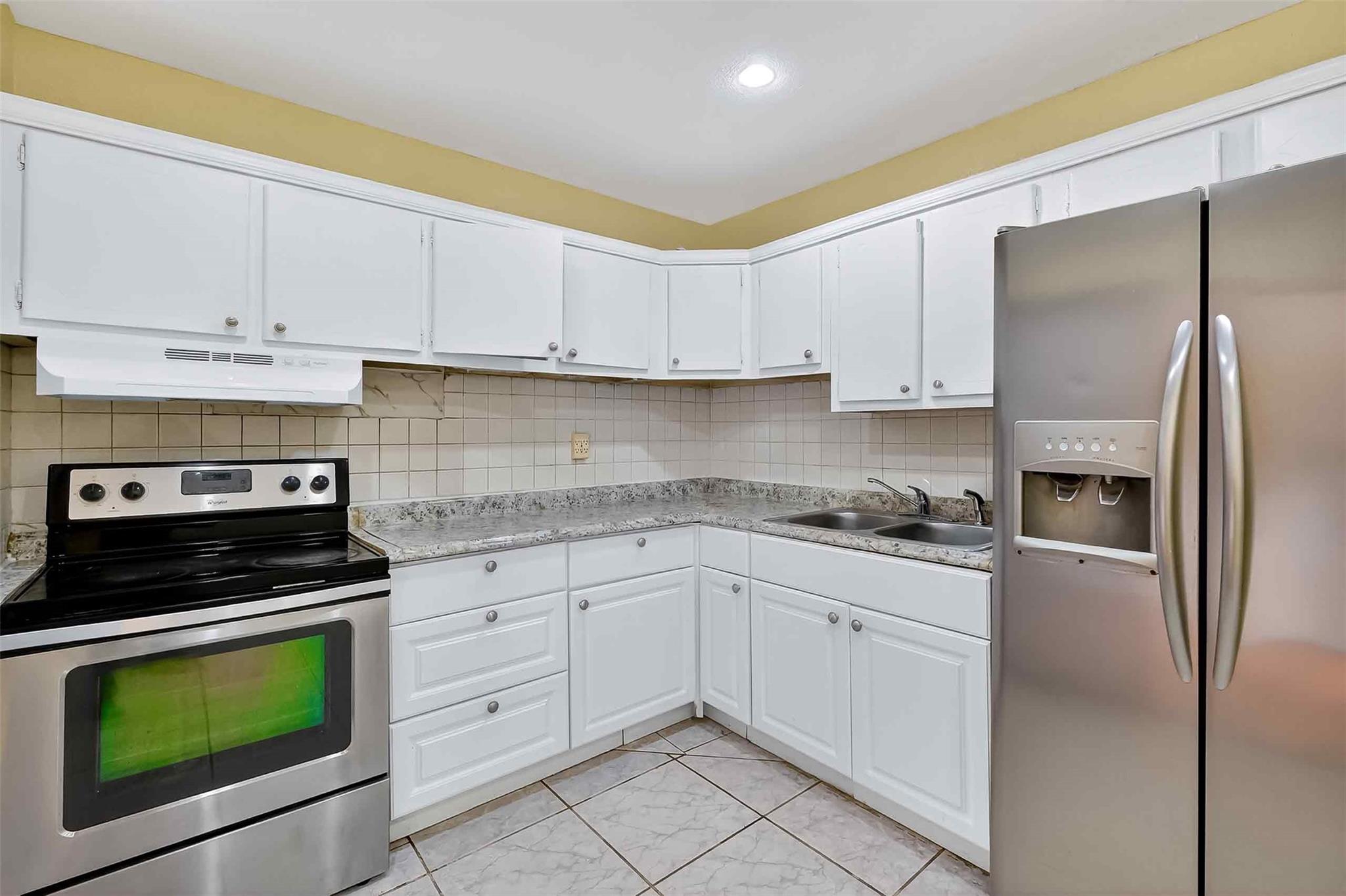 Lynn Park Rep 62-22 B - Residential Lease